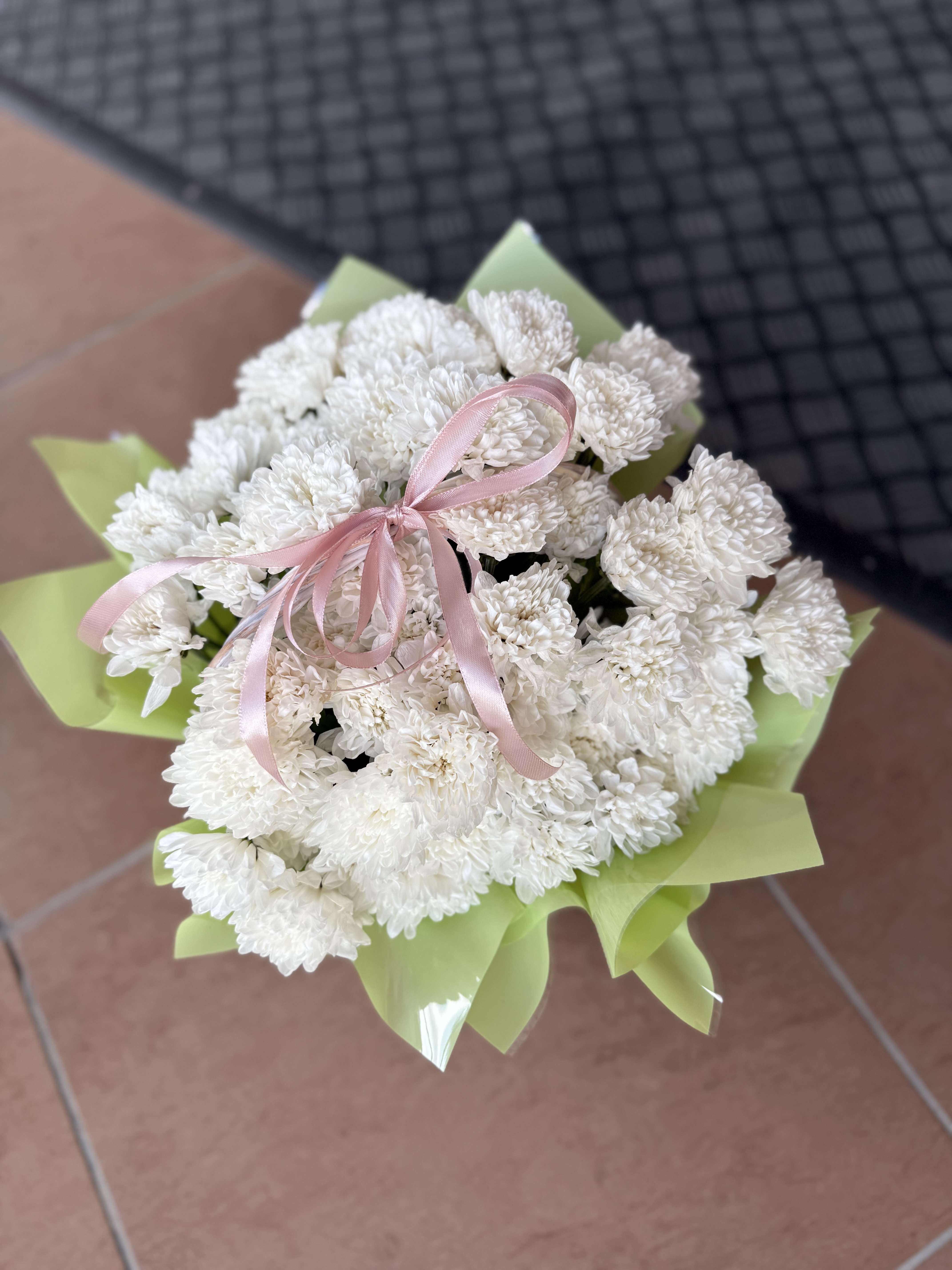 Хризантема в корзине