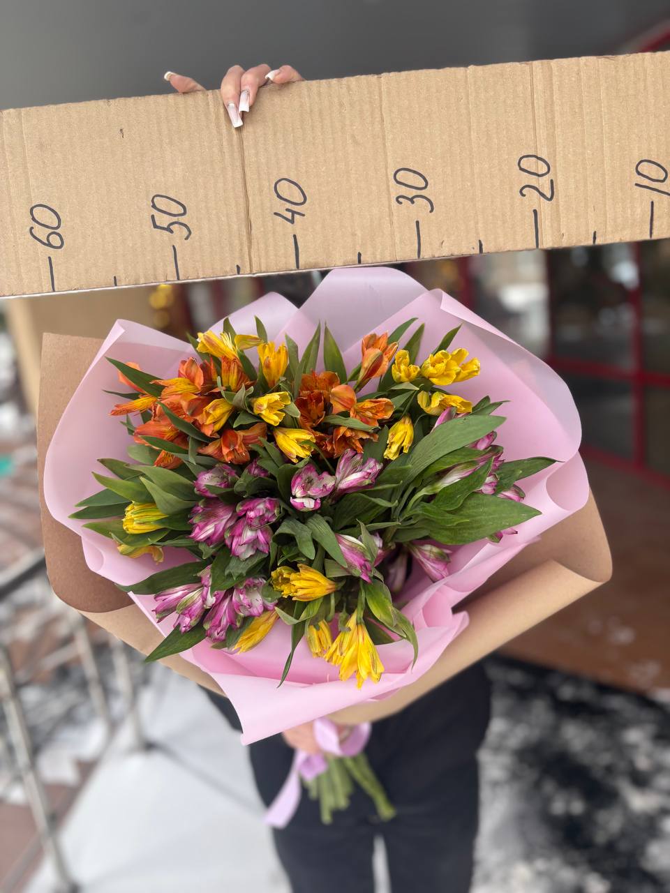 Букет из альстромерий