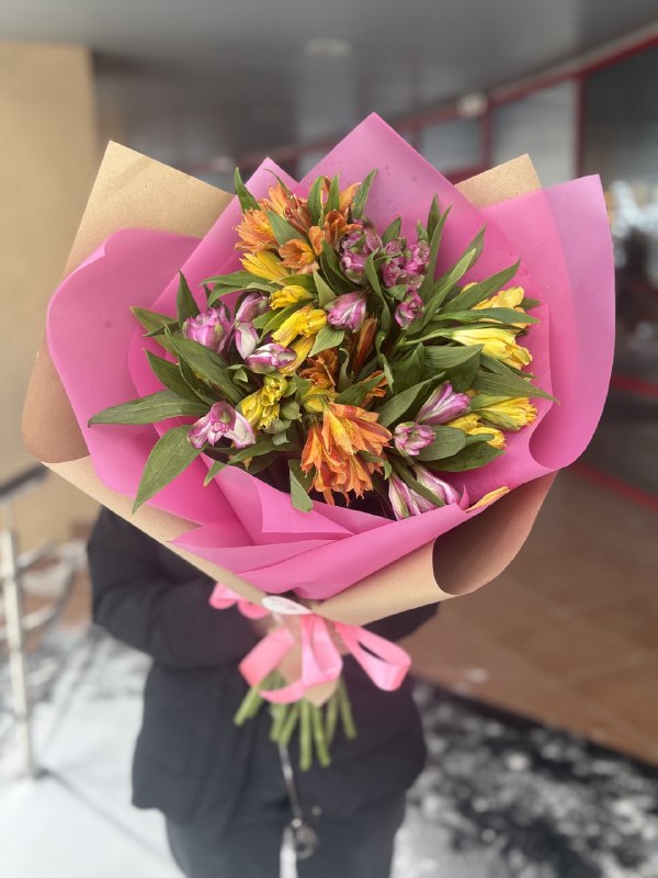 Букет из альстромерий