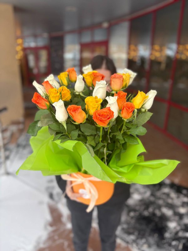 25 роз в коробке