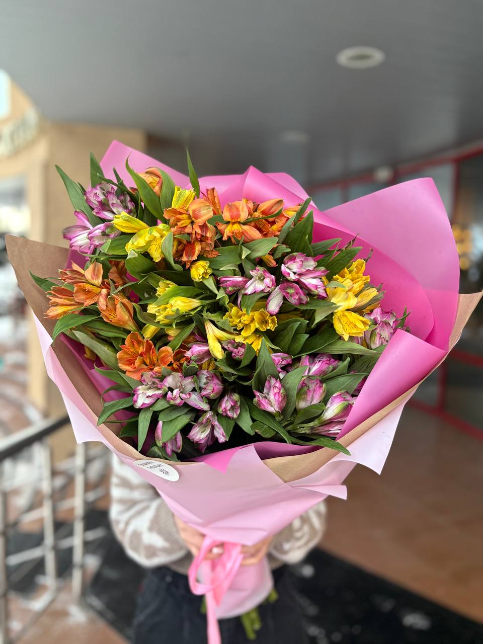 Букет из альстромерий