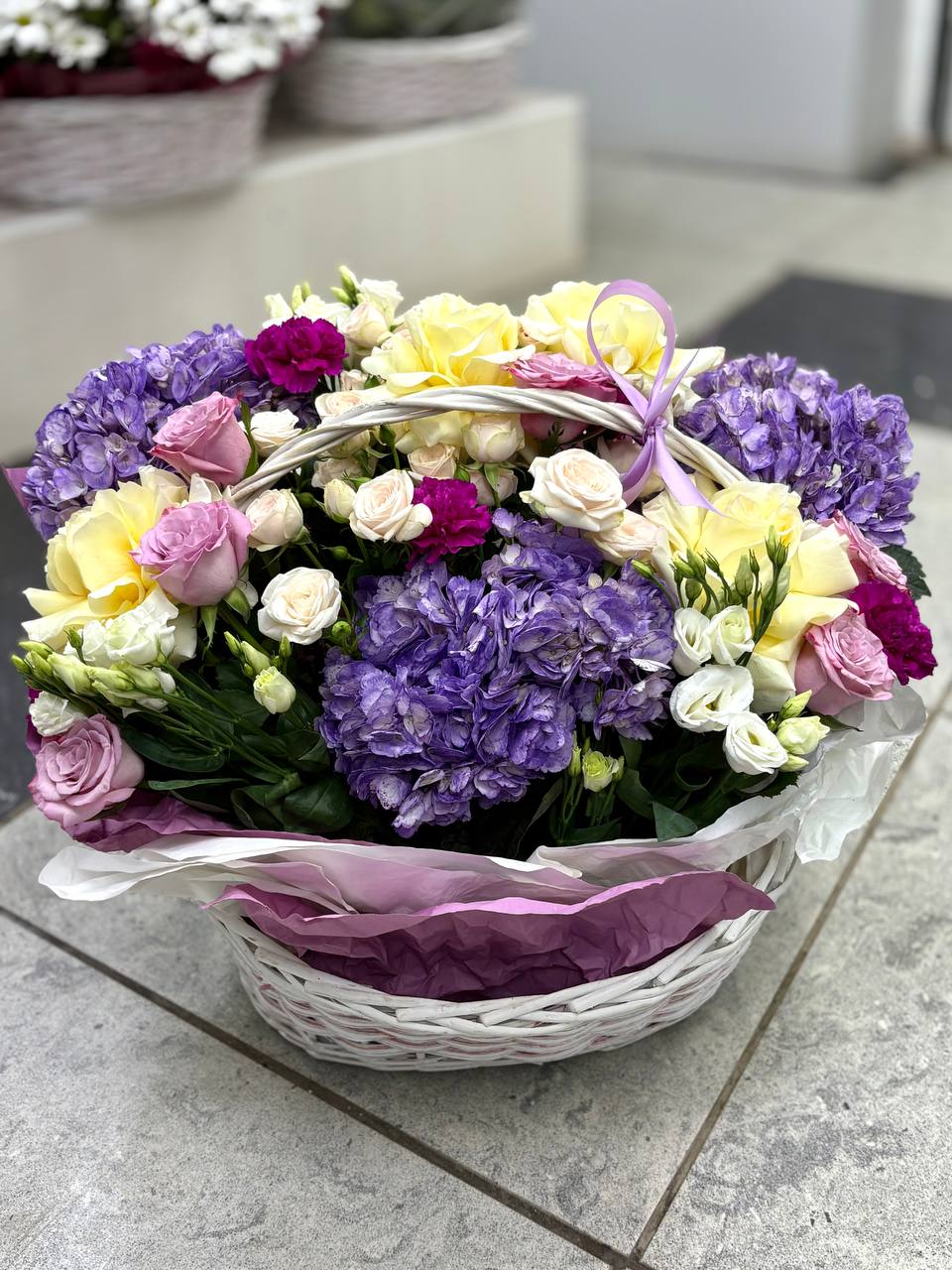 Композиция в корзине