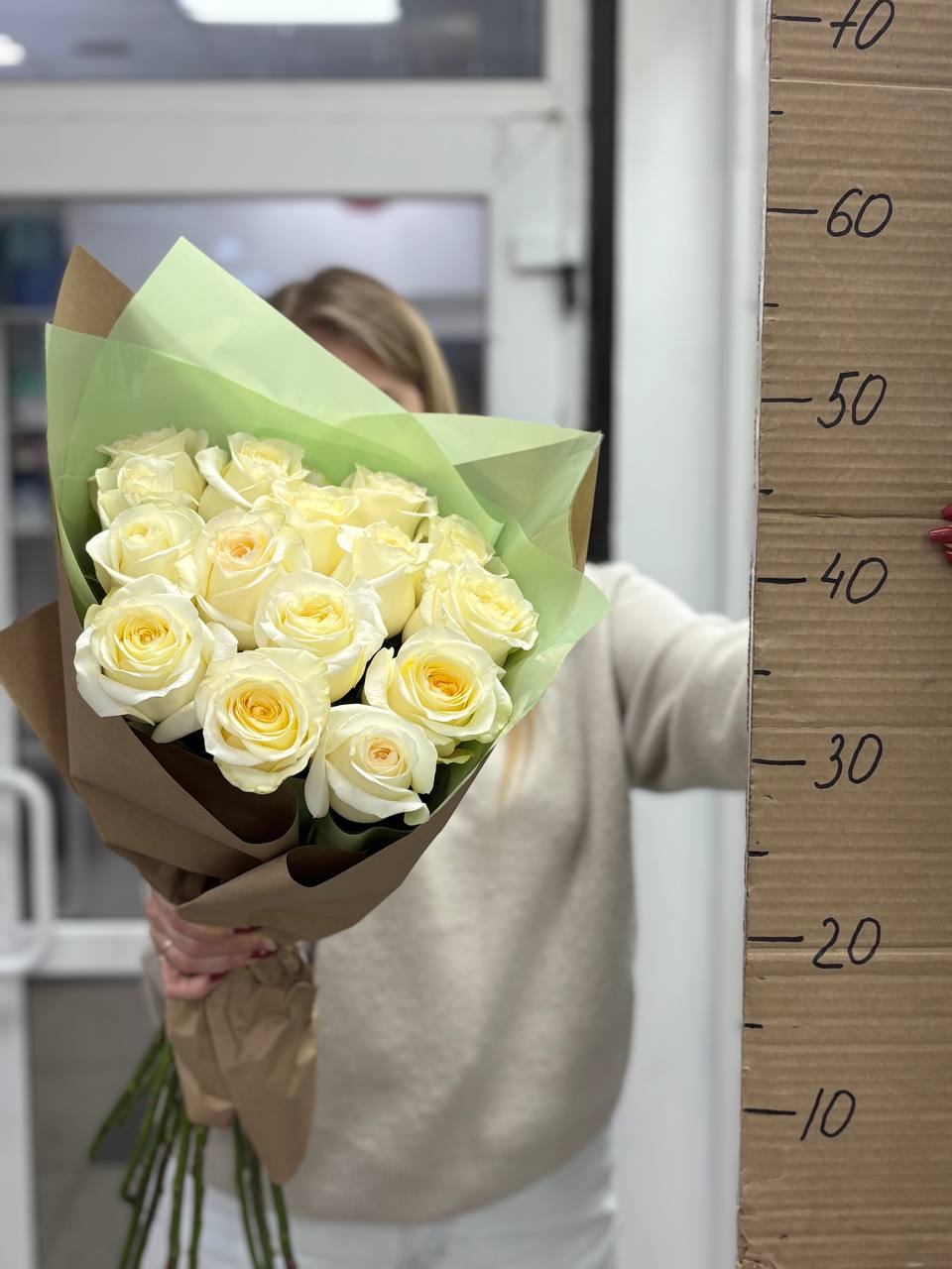 Букет 15 роз 60 см