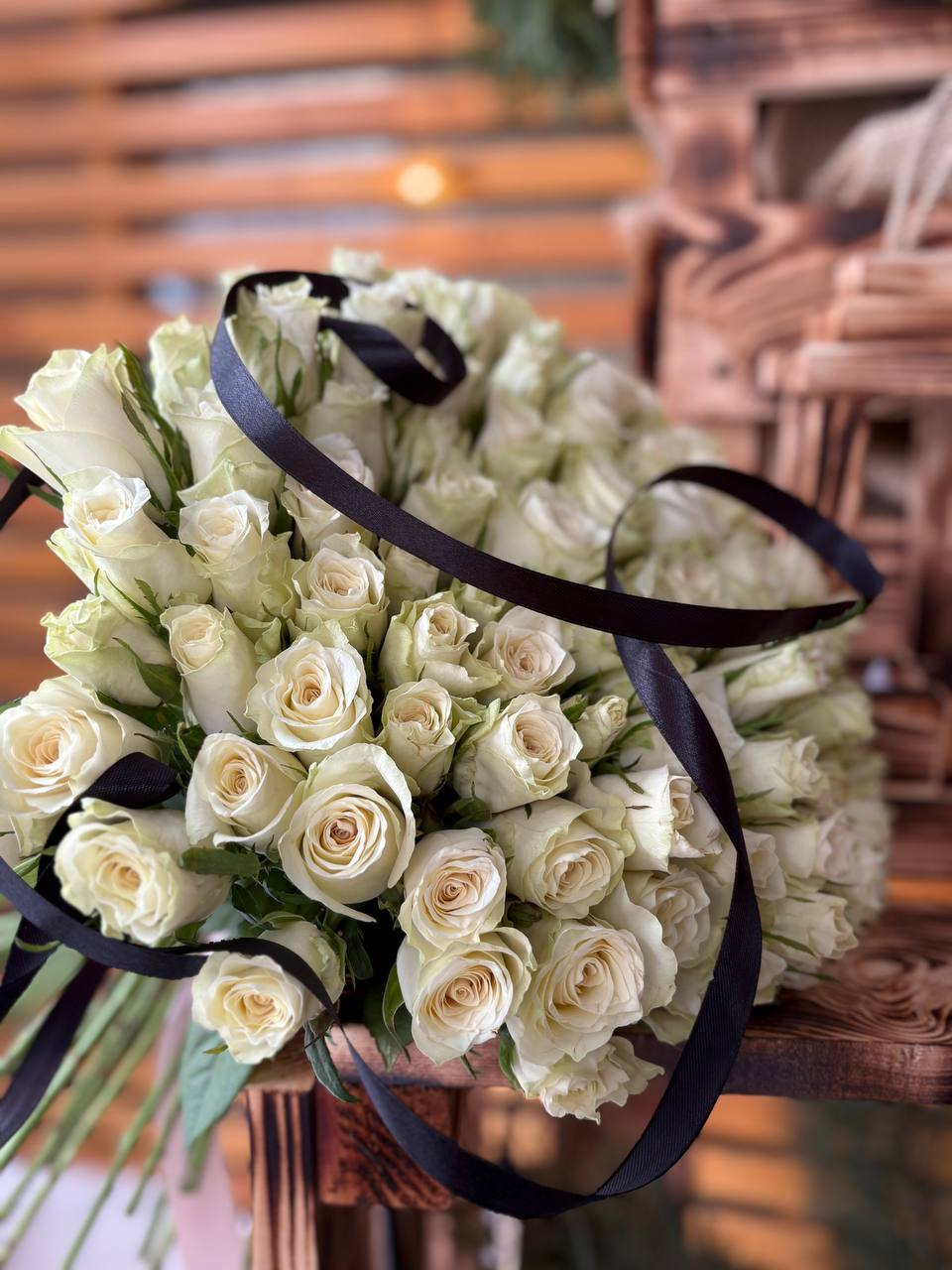 100 роз 40 см под ленту