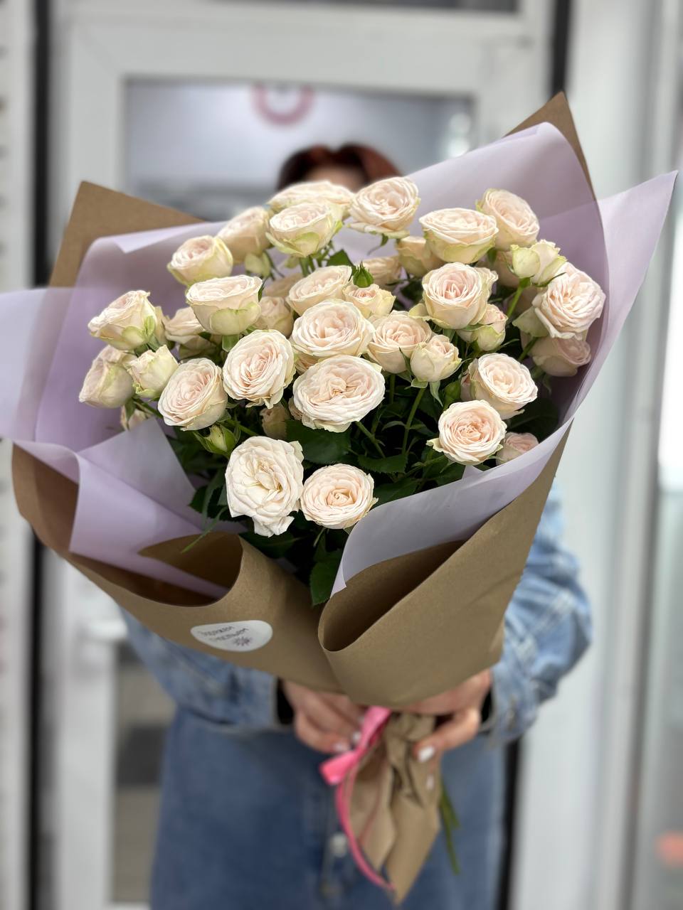 Букет кустовых роз