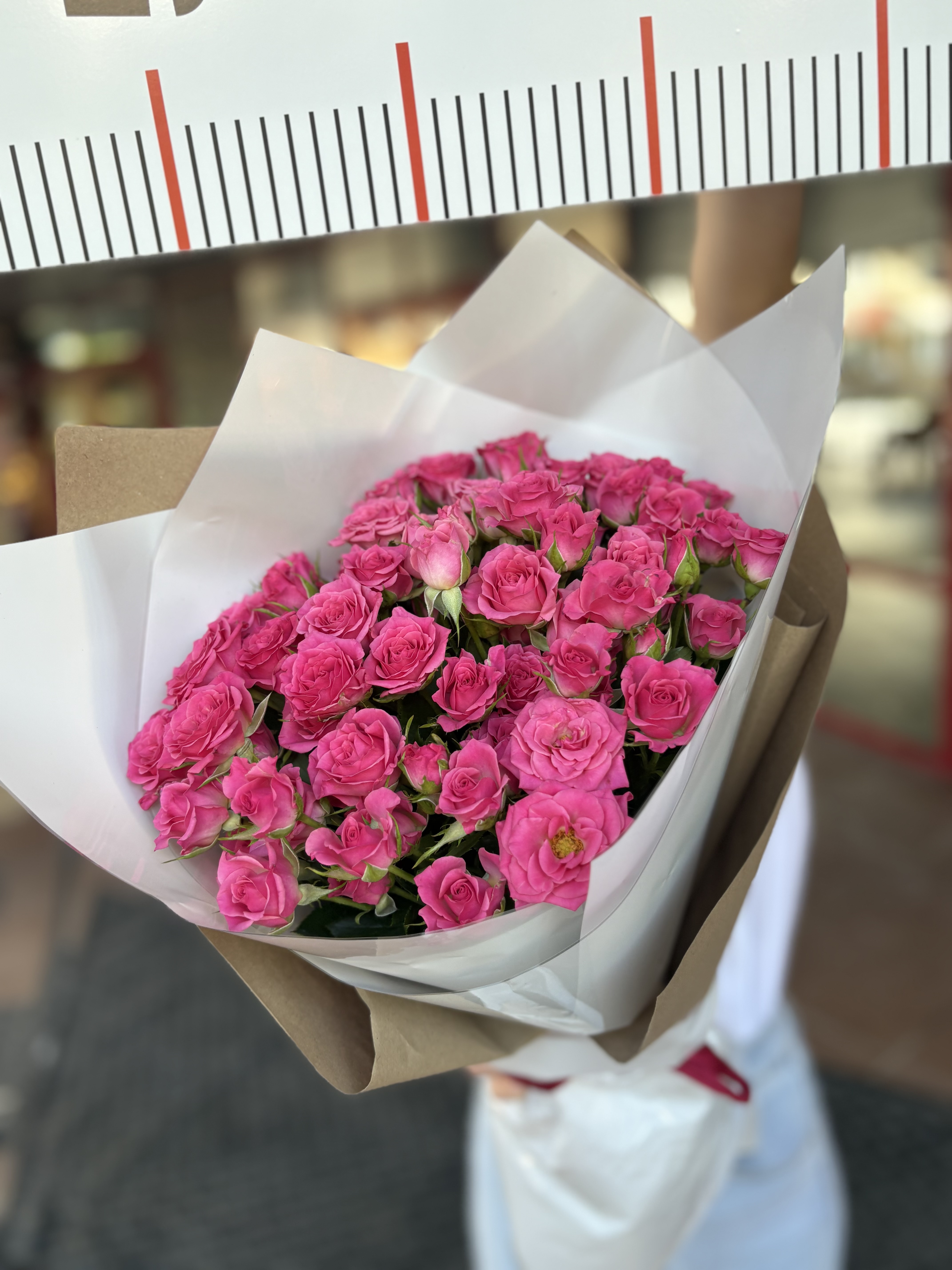 Букет кустовых роз