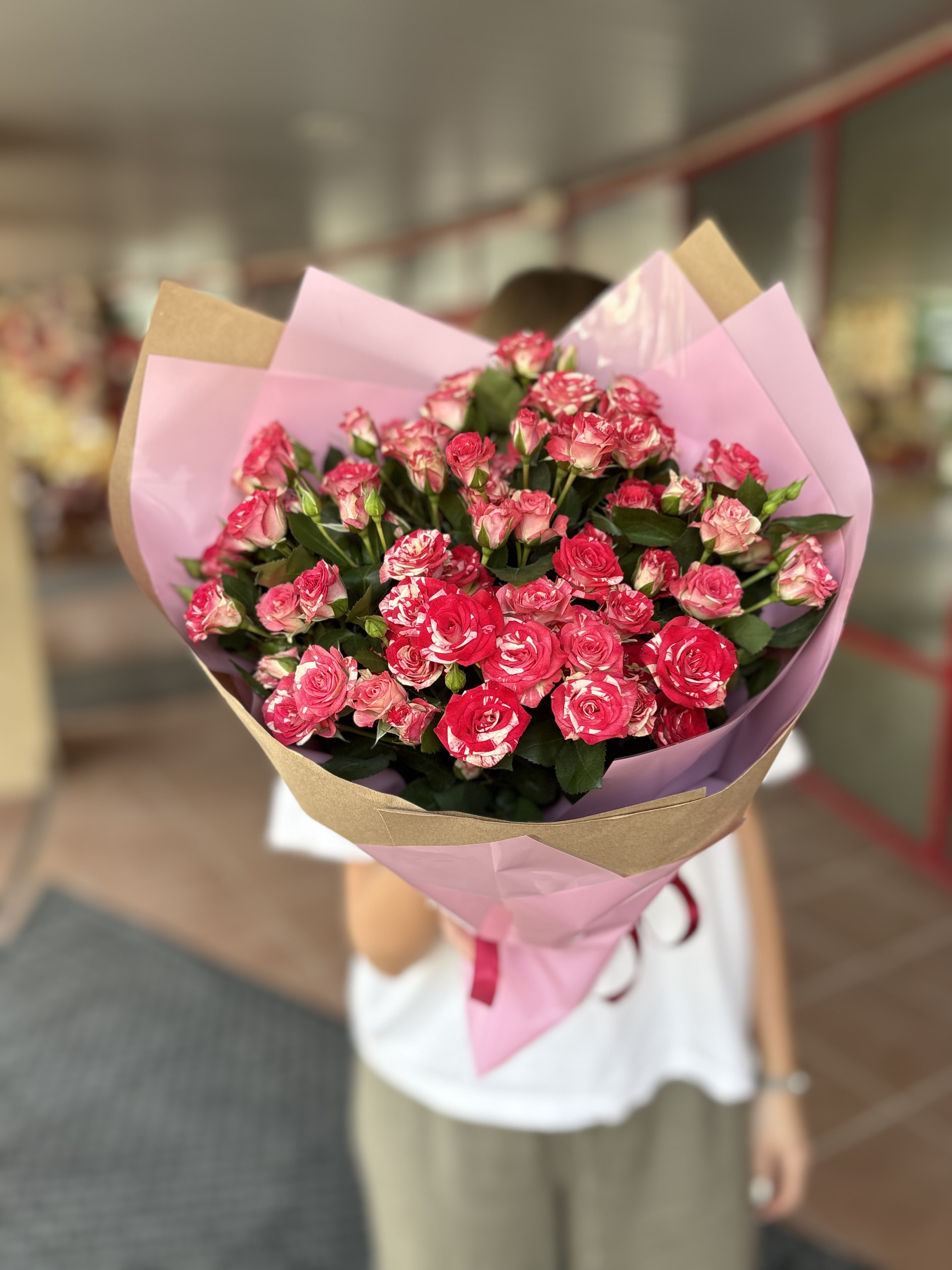 Букет кустовых роз