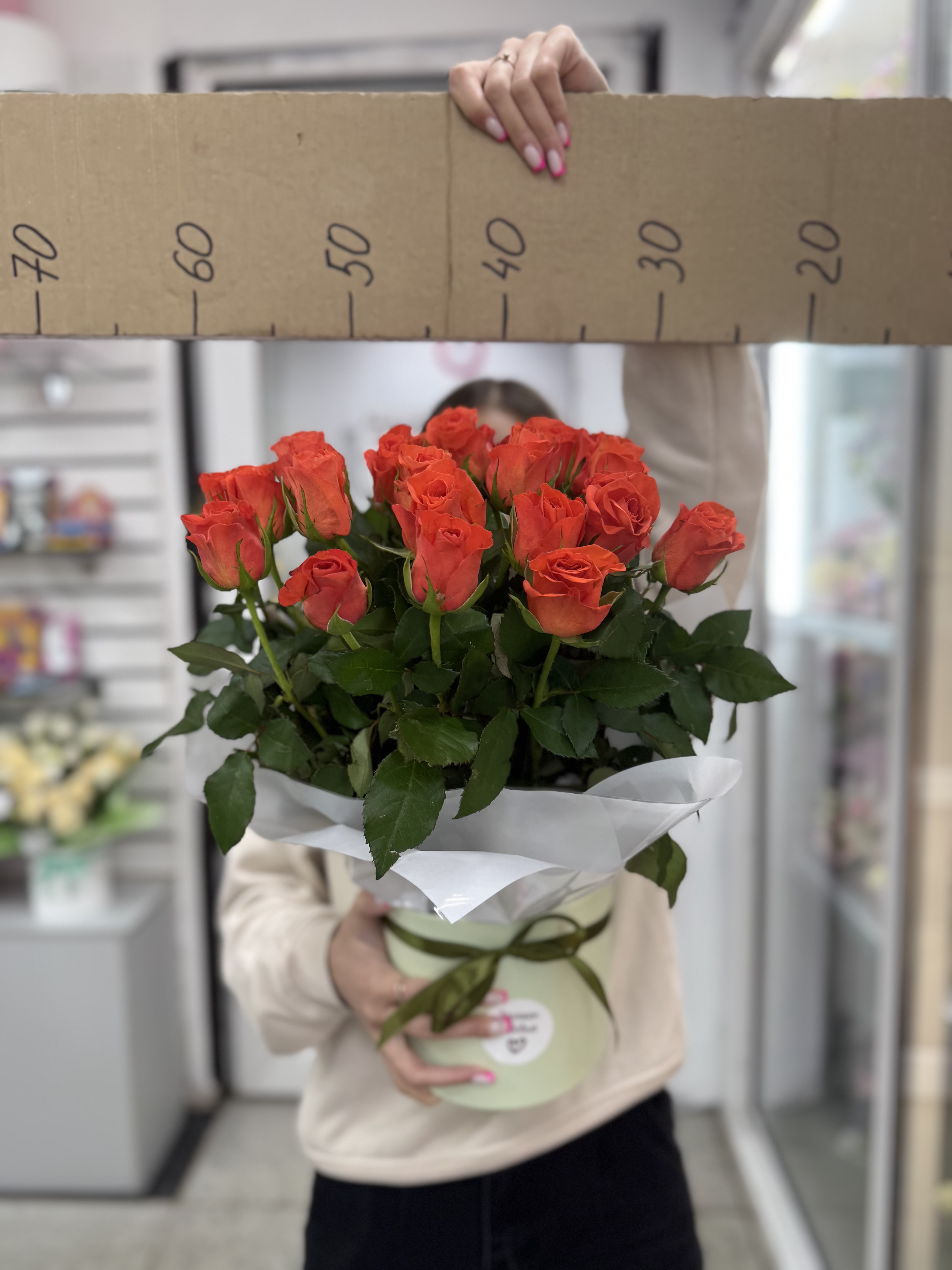25 роз в коробке