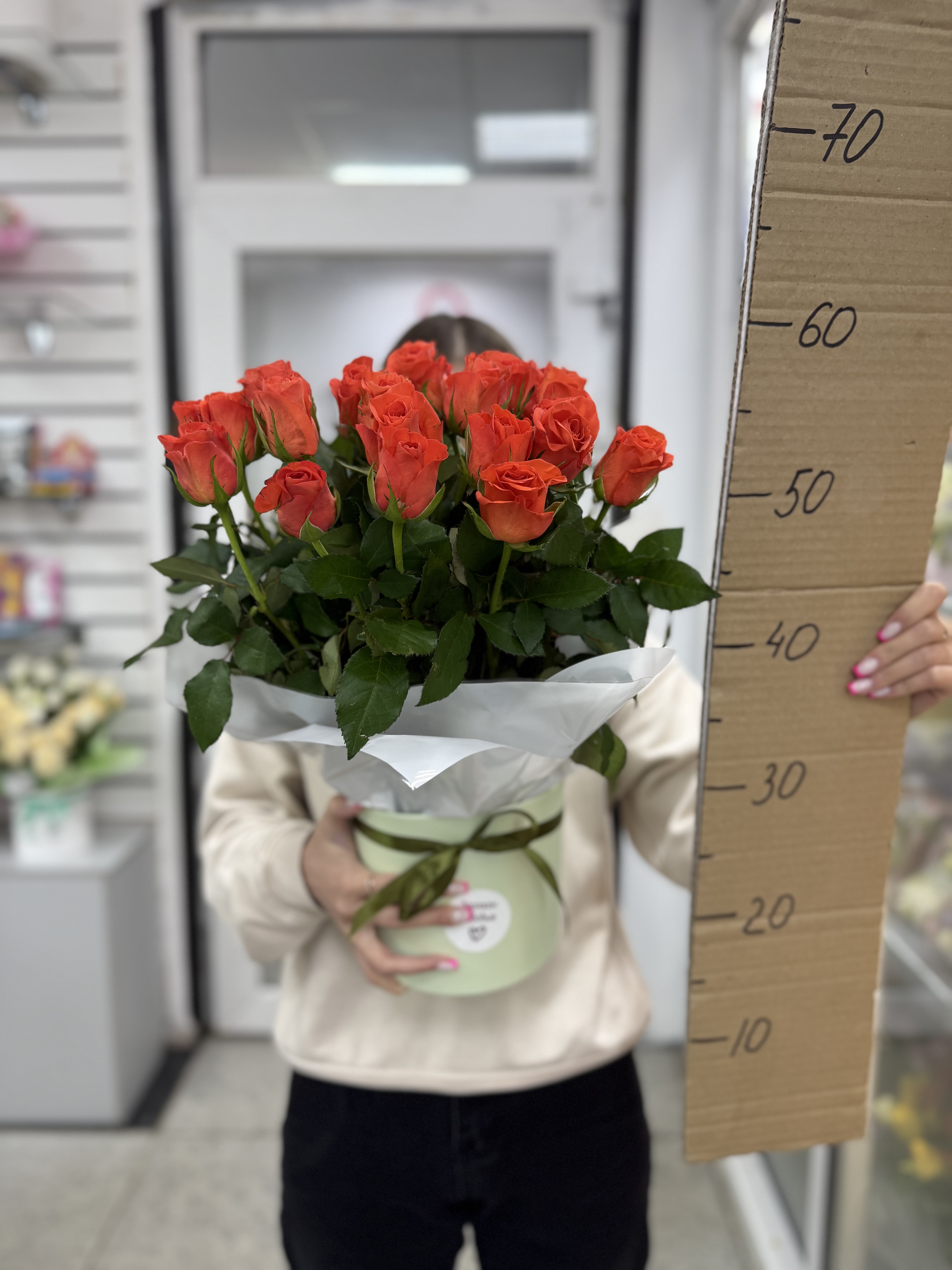 25 роз в коробке