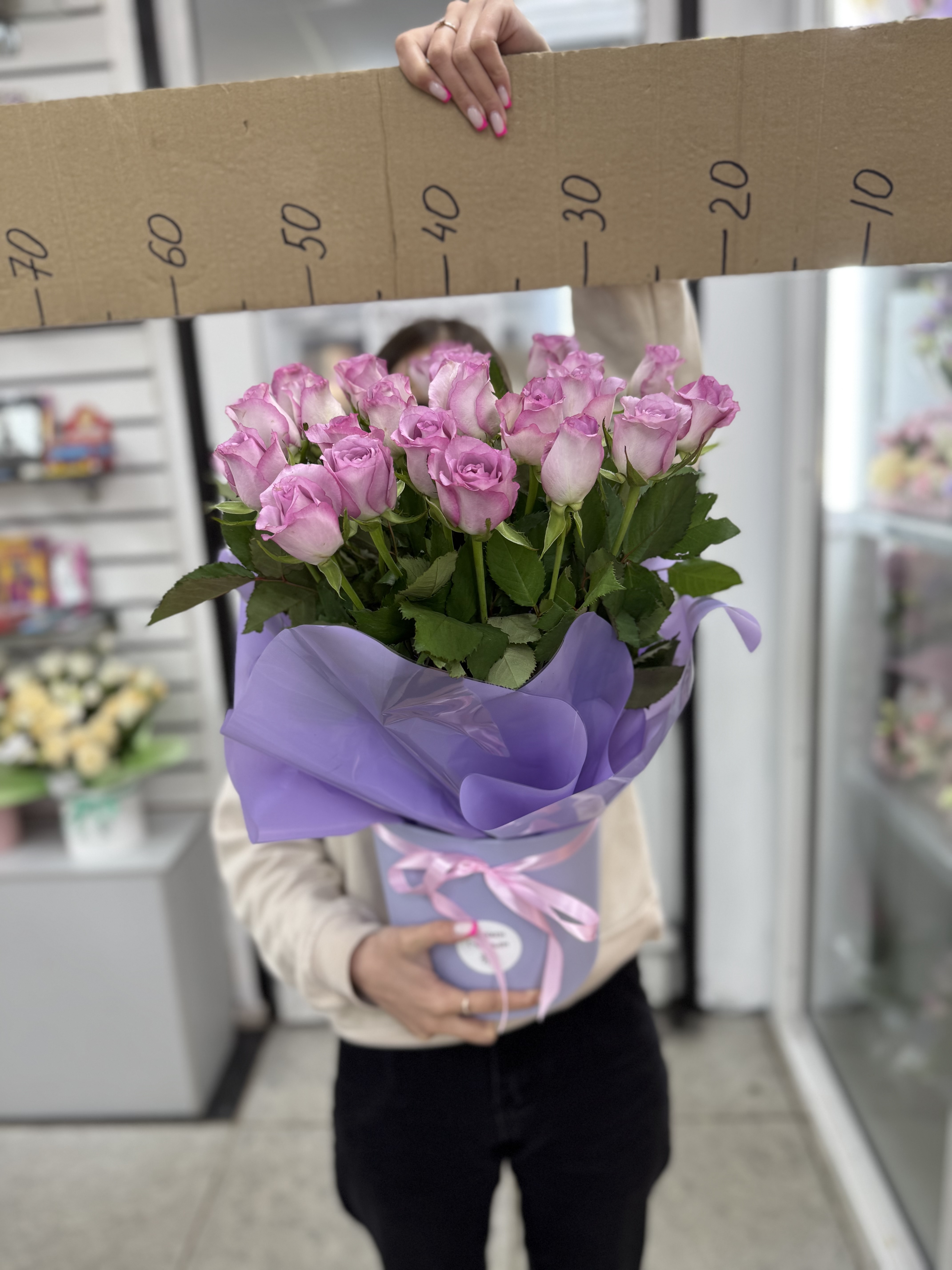 25 роз в коробке