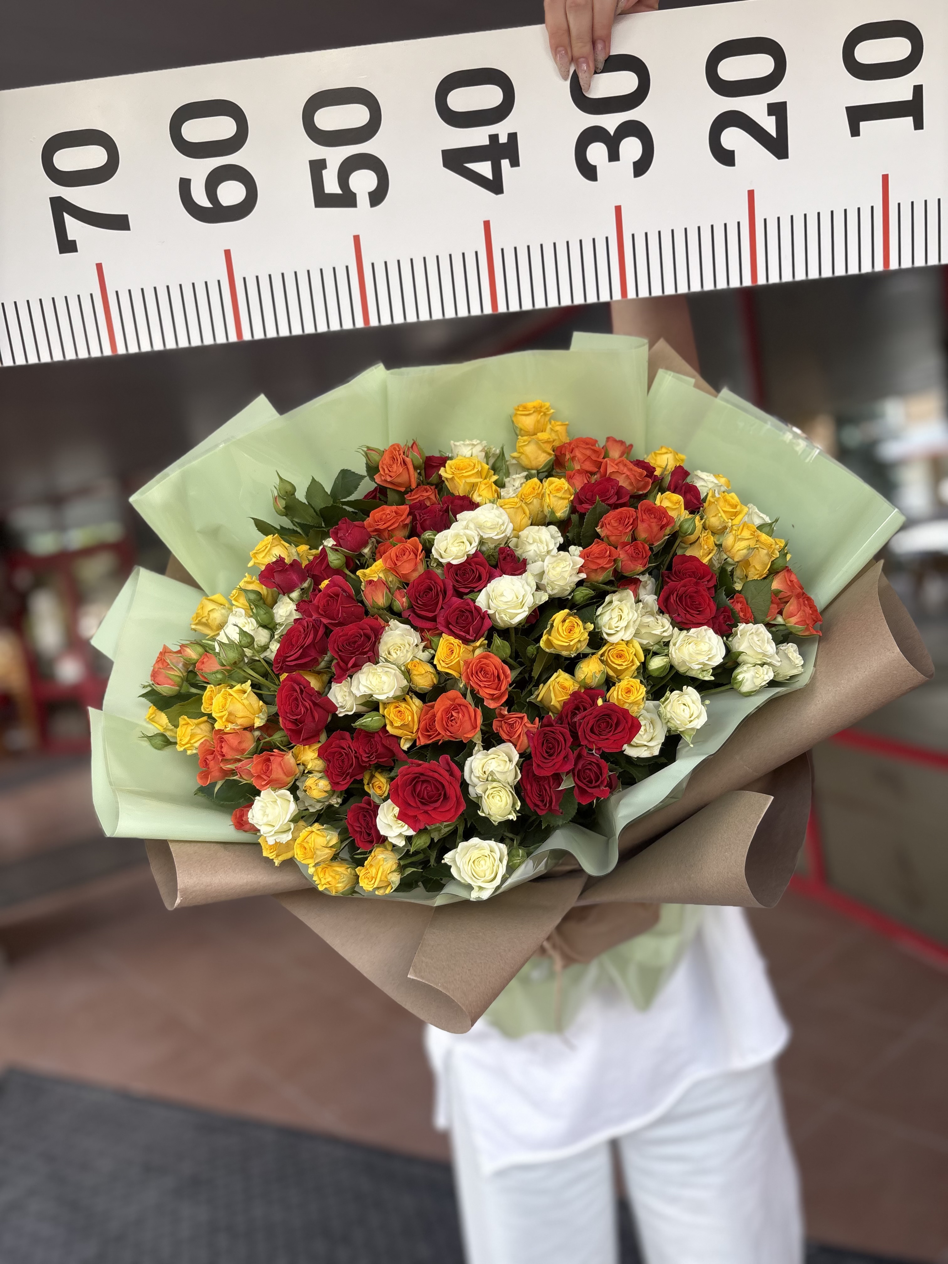 Букет кустовых роз