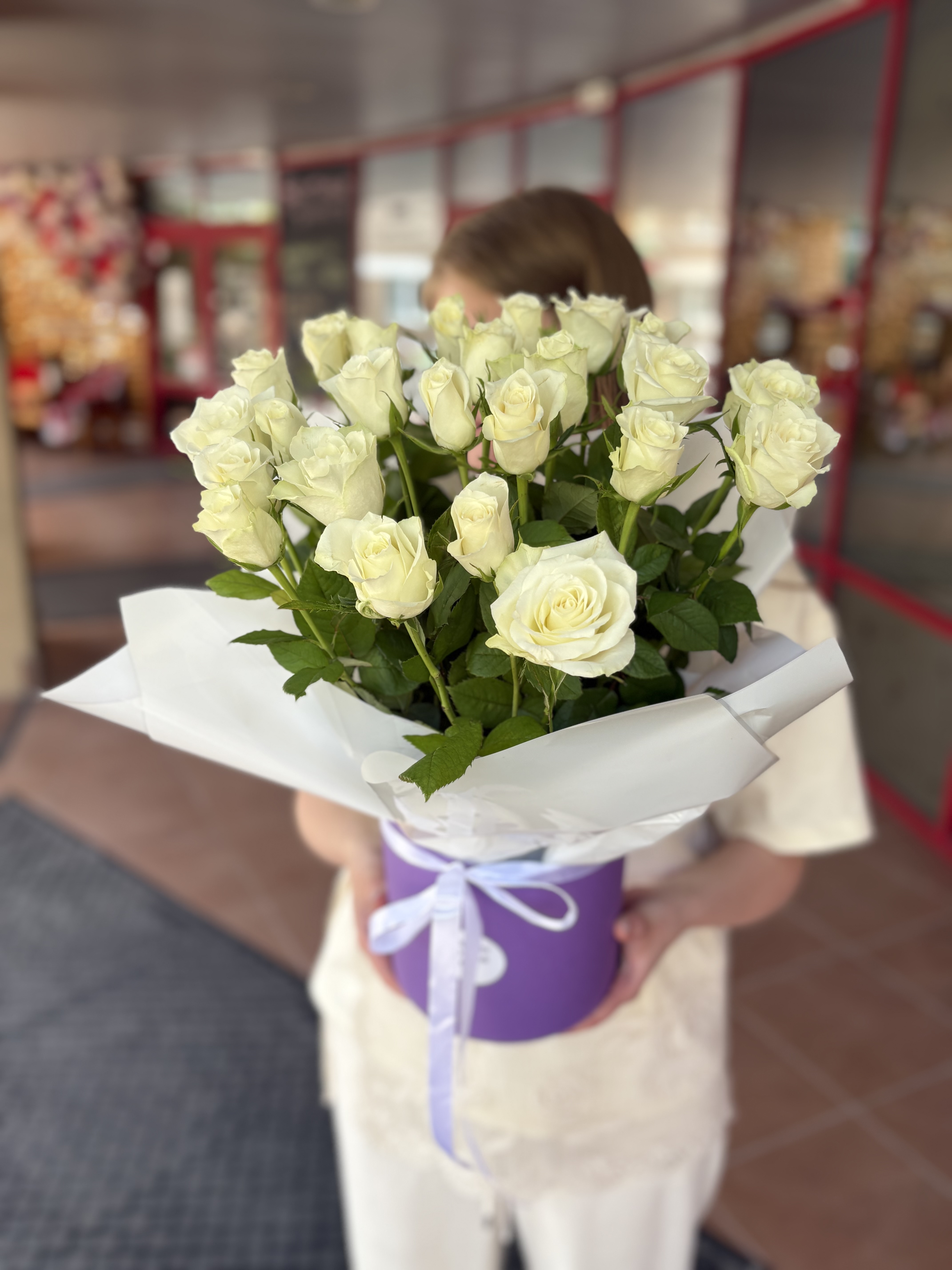 25 роз в коробке