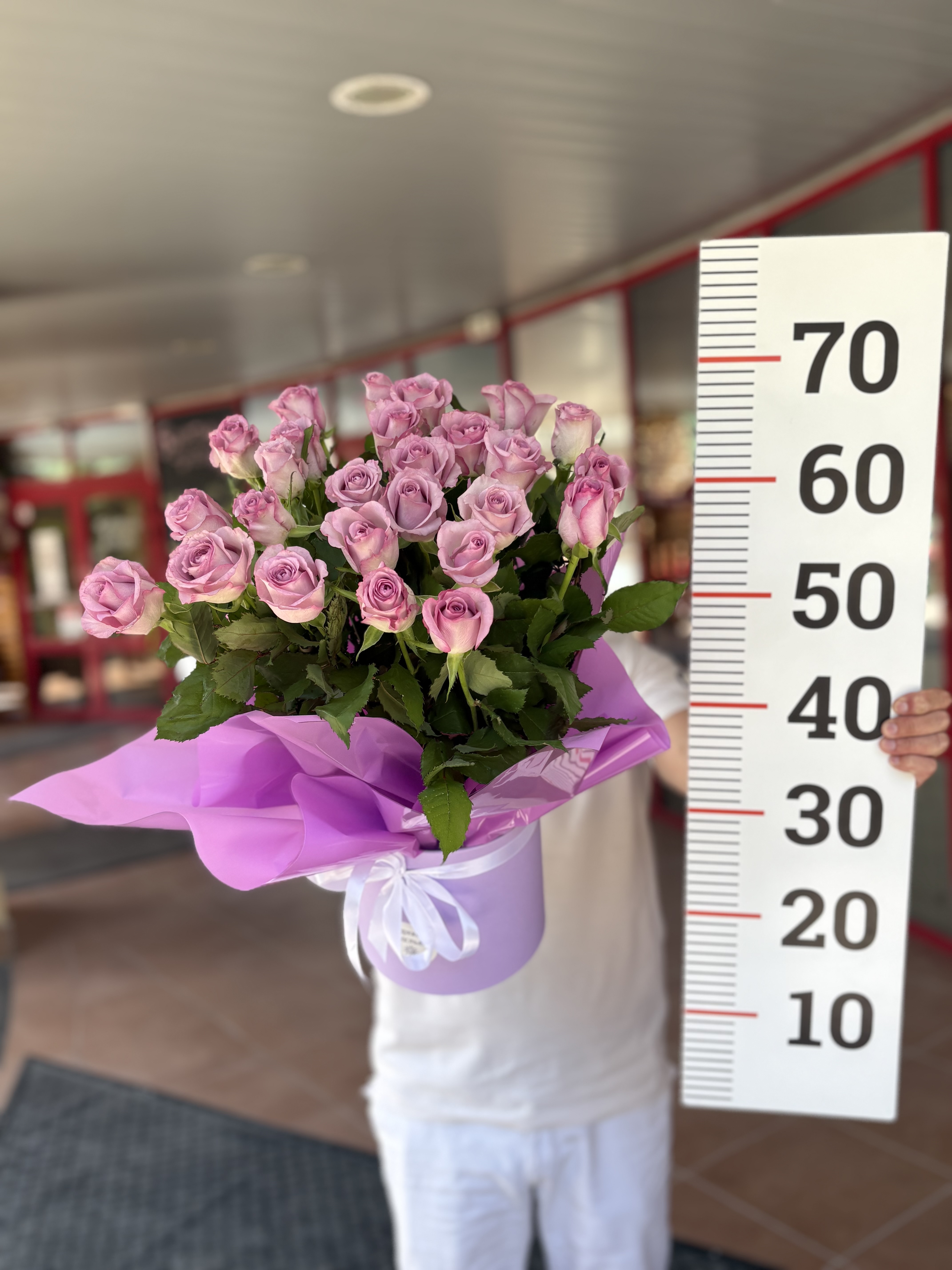 25 роз в коробке