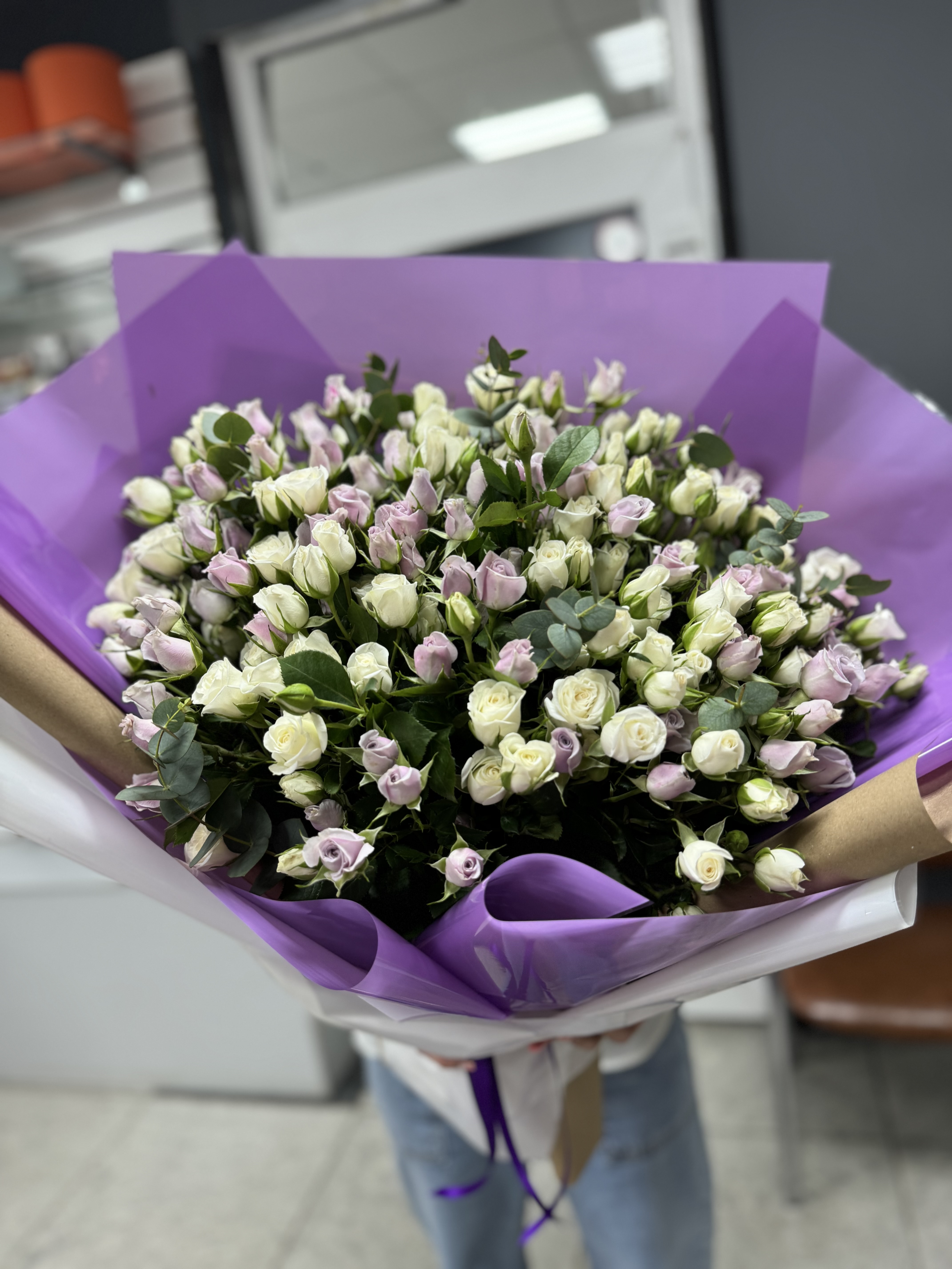 букет кустовых роз