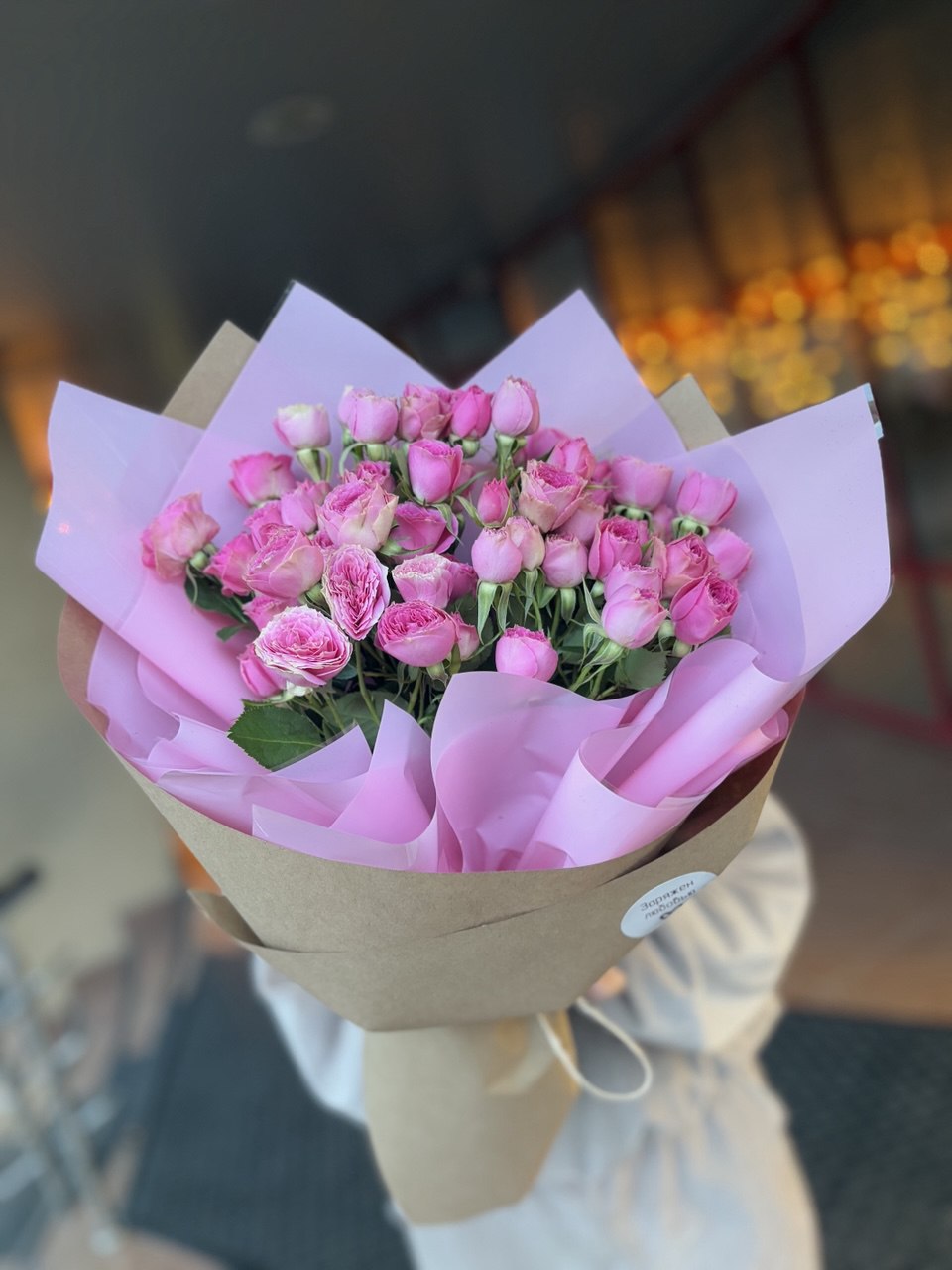 Букет кустовых пионовидных роз