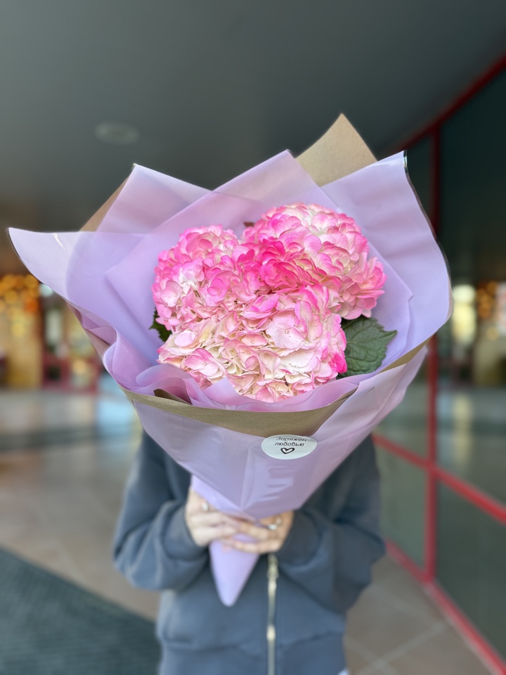 Букет из 3х гортензий