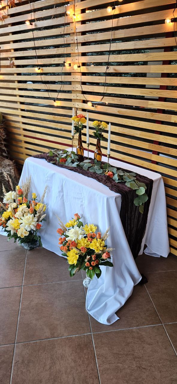 Украшение стола