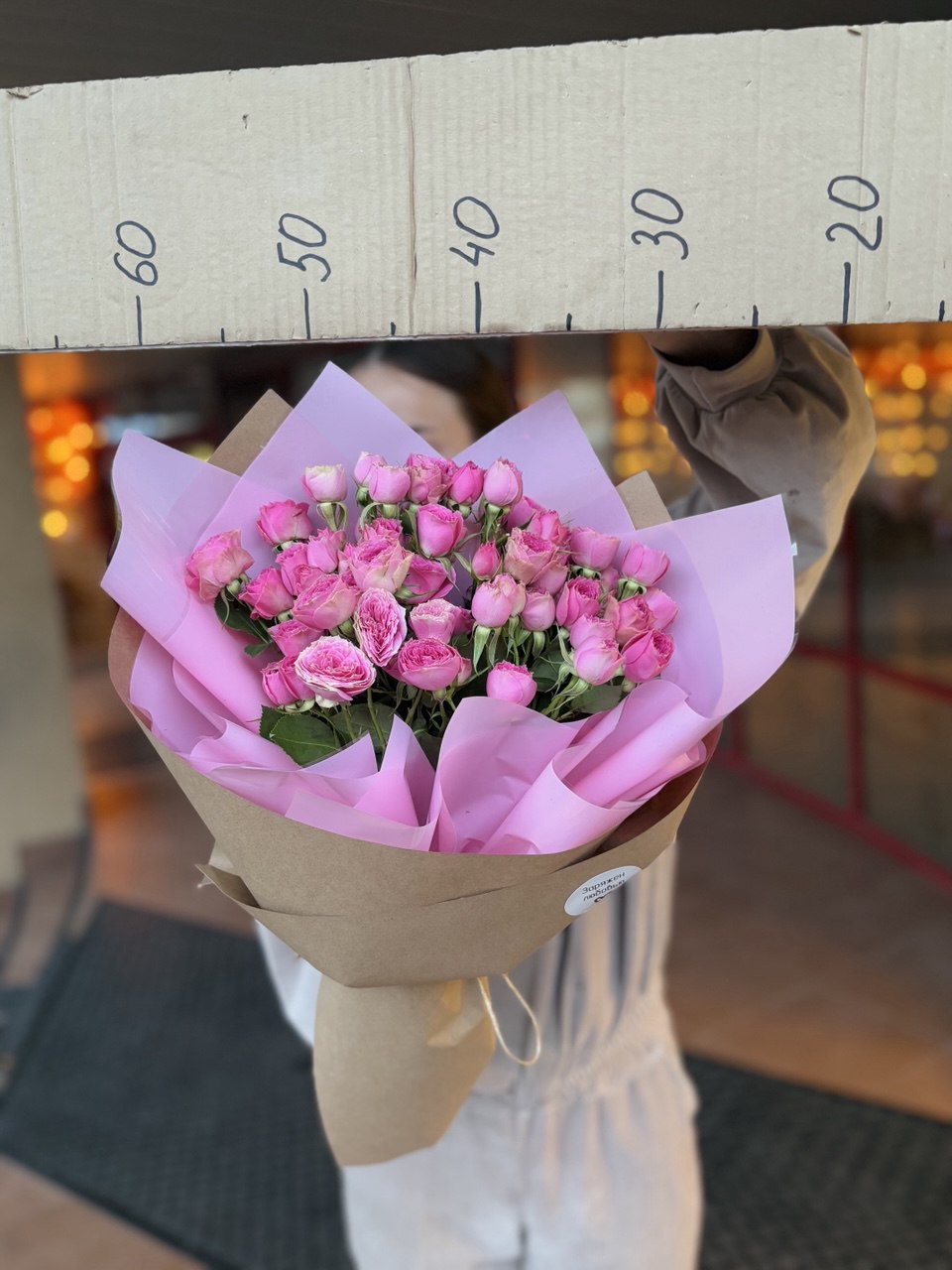 Букет кустовых пионовидных роз