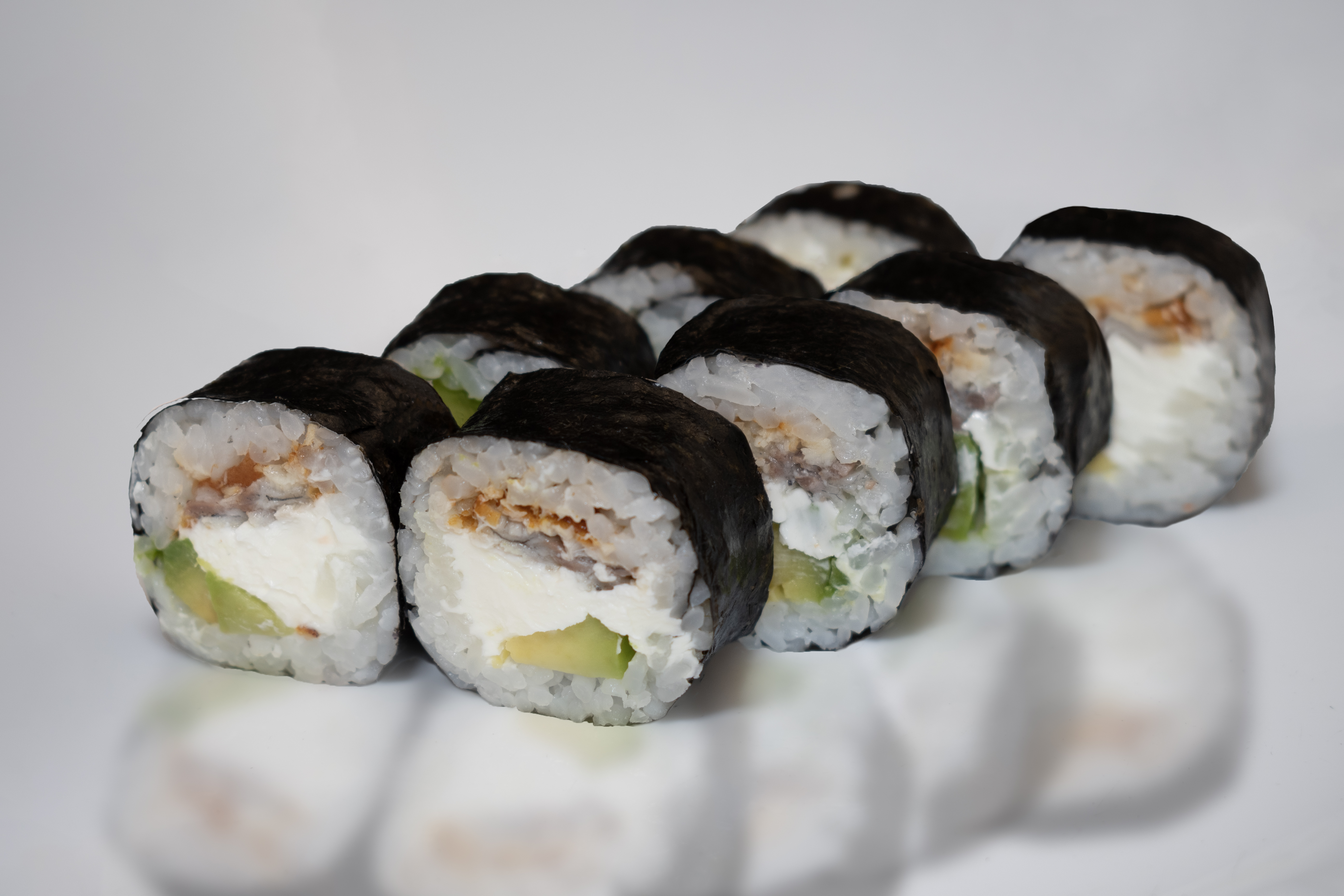 Ролл с угрем