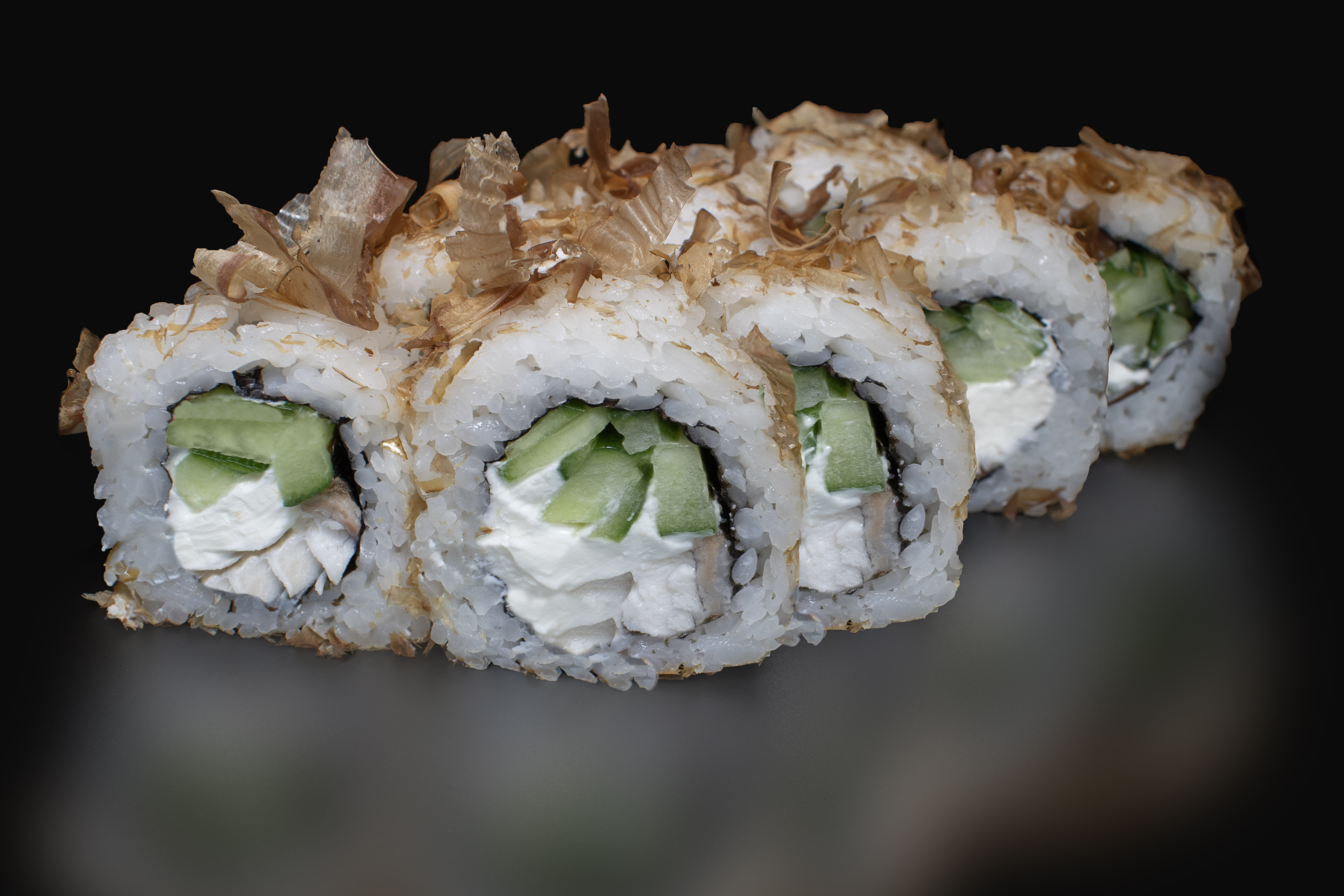 Бонито с  угрем