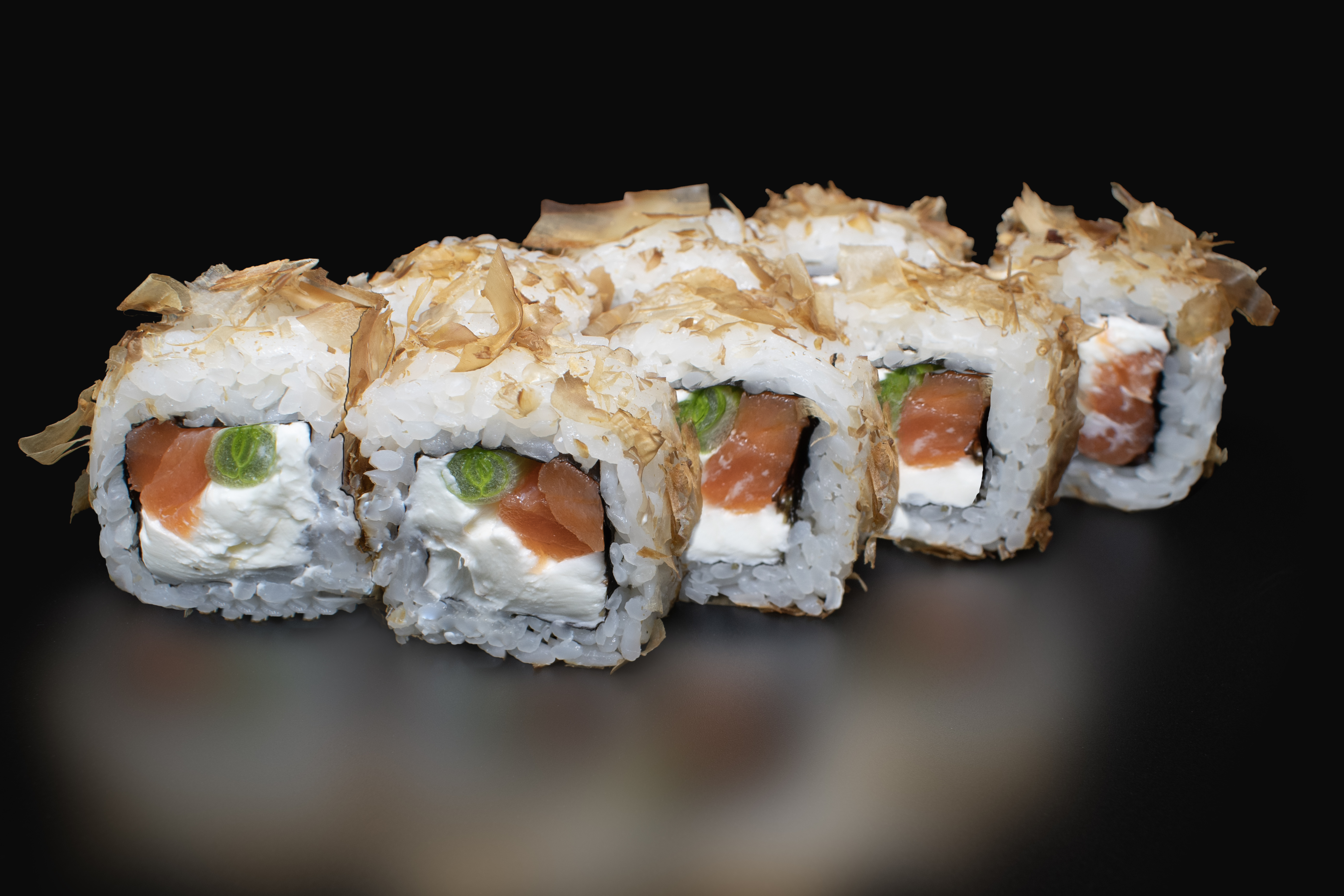 Бонито с копченым лососем