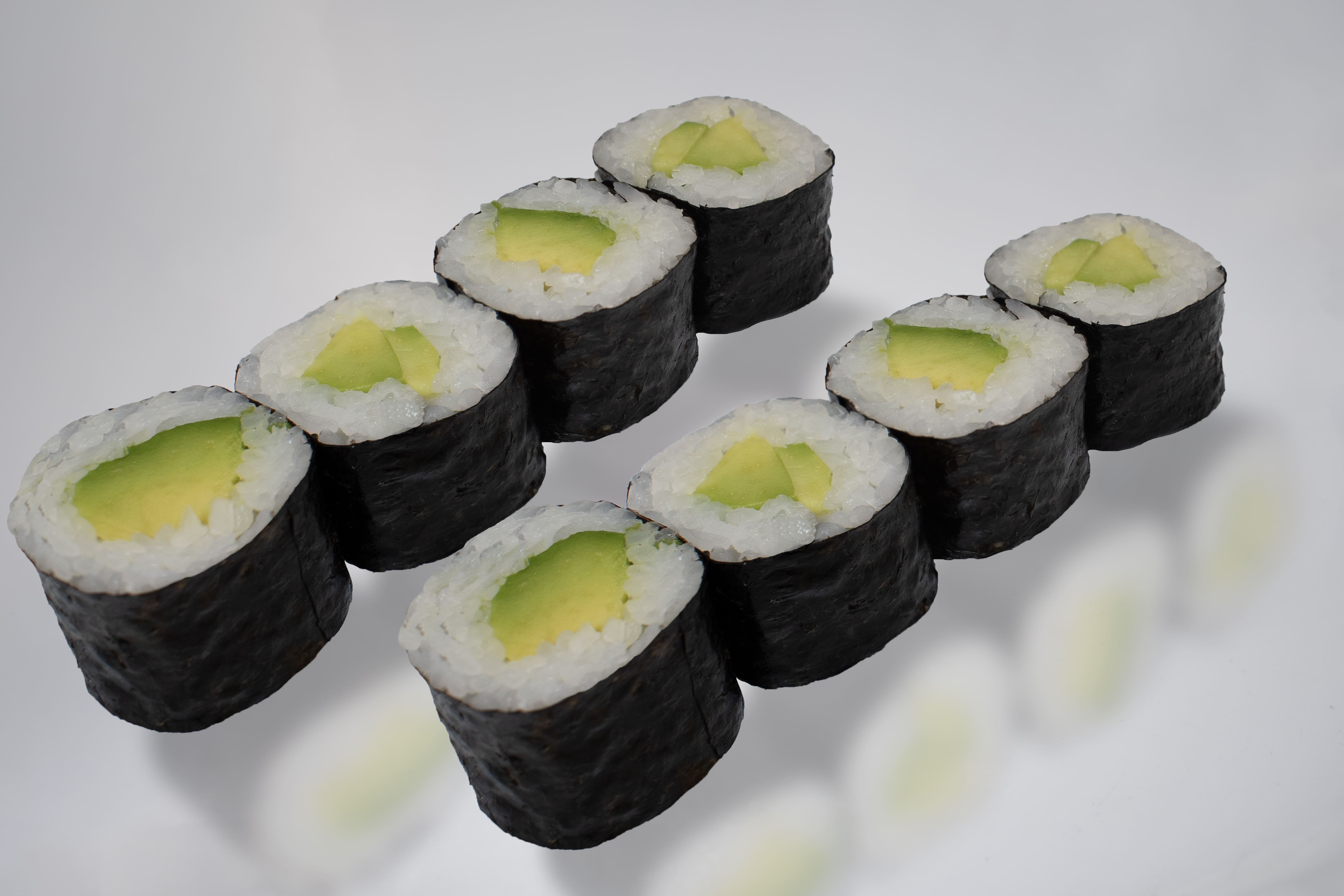 Маки с авокадо