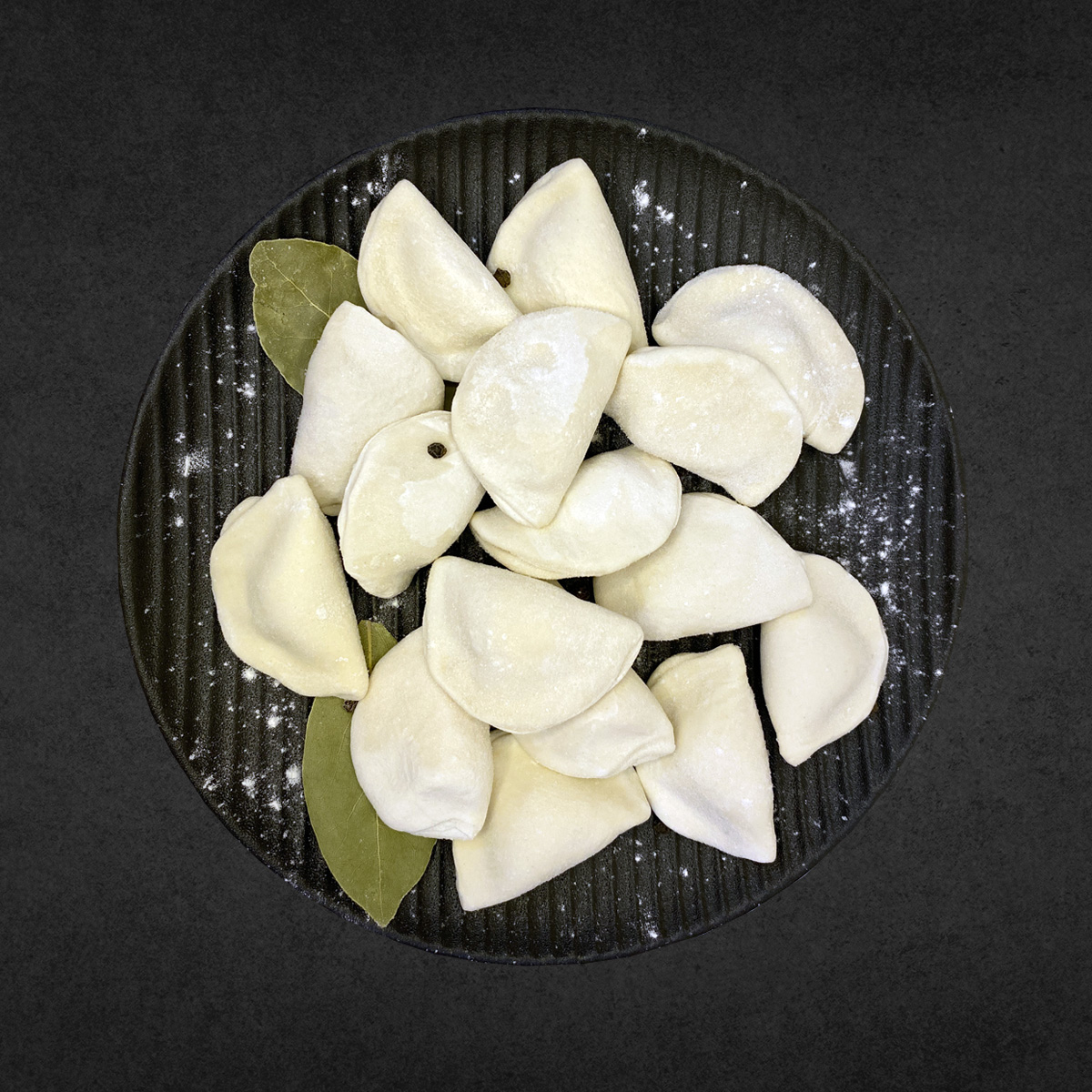 Вареники Со свежим картофелем и салом Мясной центр