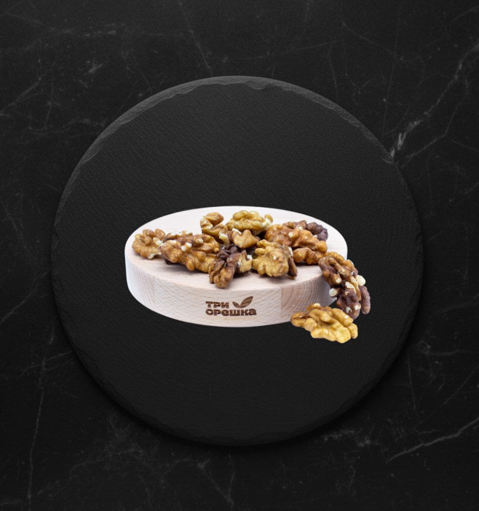 Ядра грецкого ореха высш.сорт 140г Три Орешка