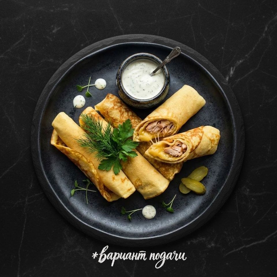 Блинчики с копченой курицей и сыром