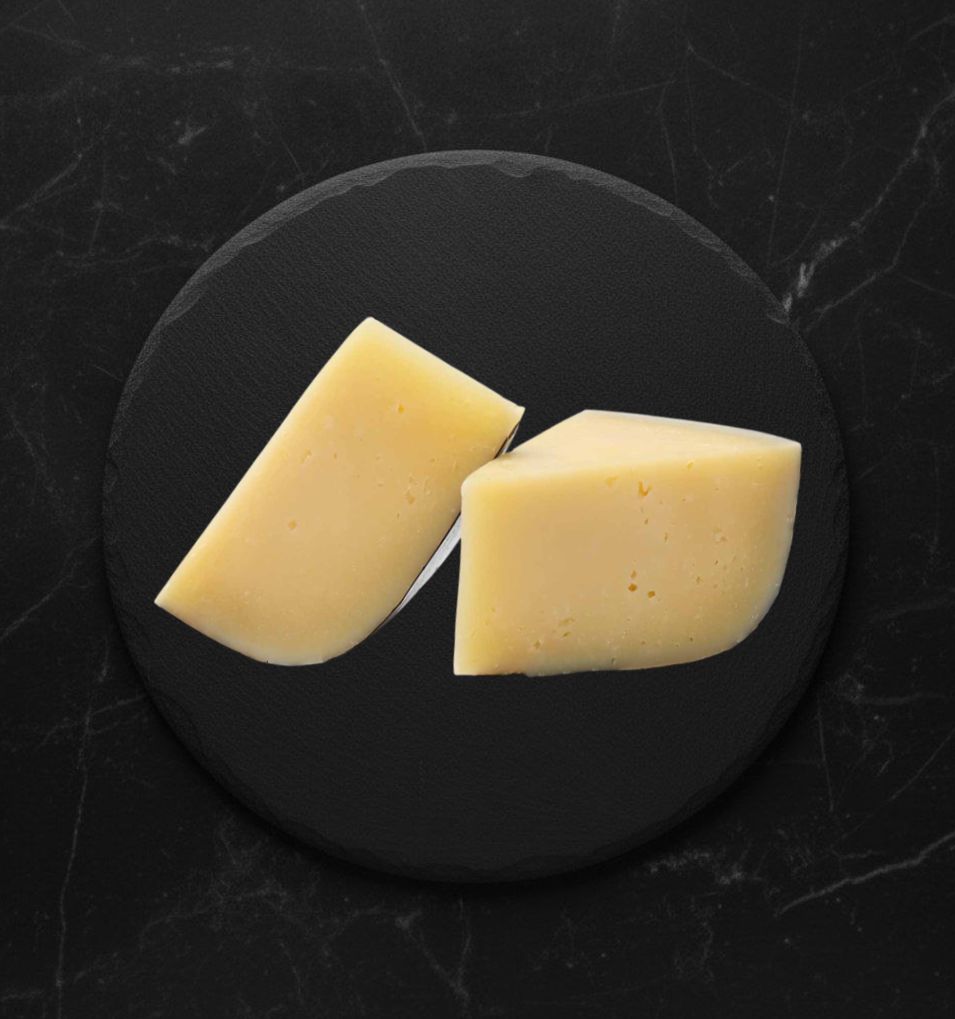 Сыр Пармезан мдж 40% Белый Замок