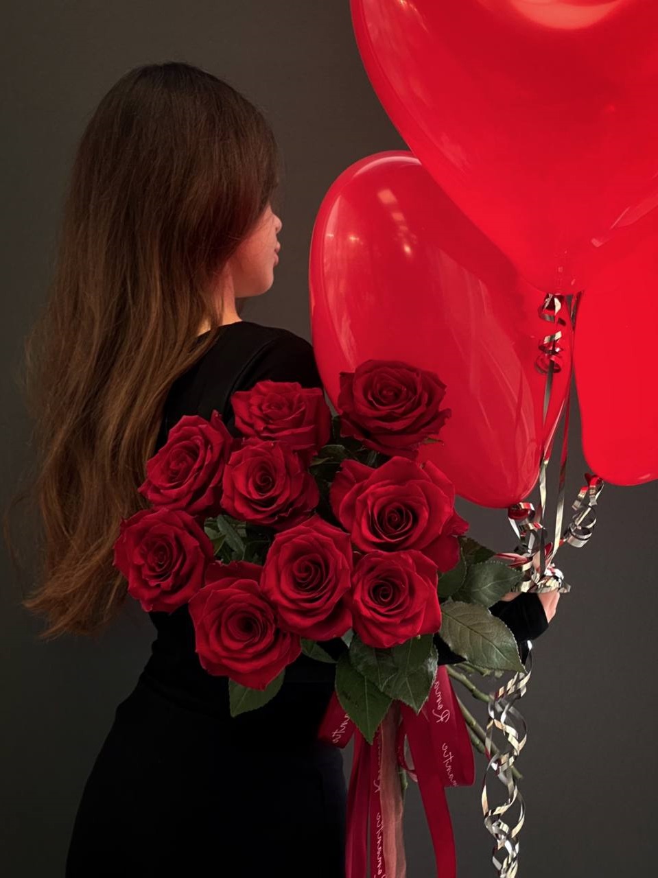 Комбо из 11 роз и 5 шаров