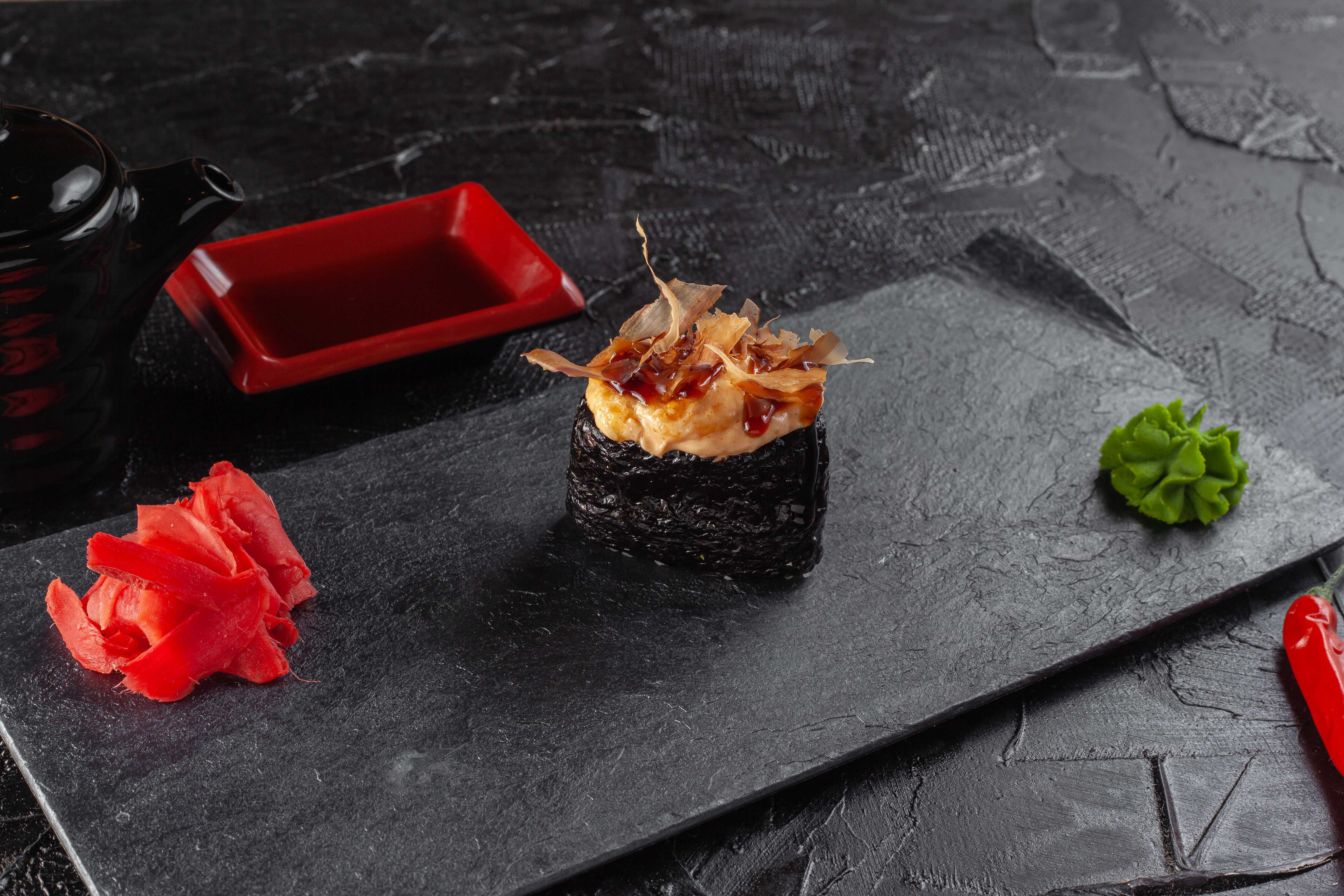 Унаги Чизу Гункан