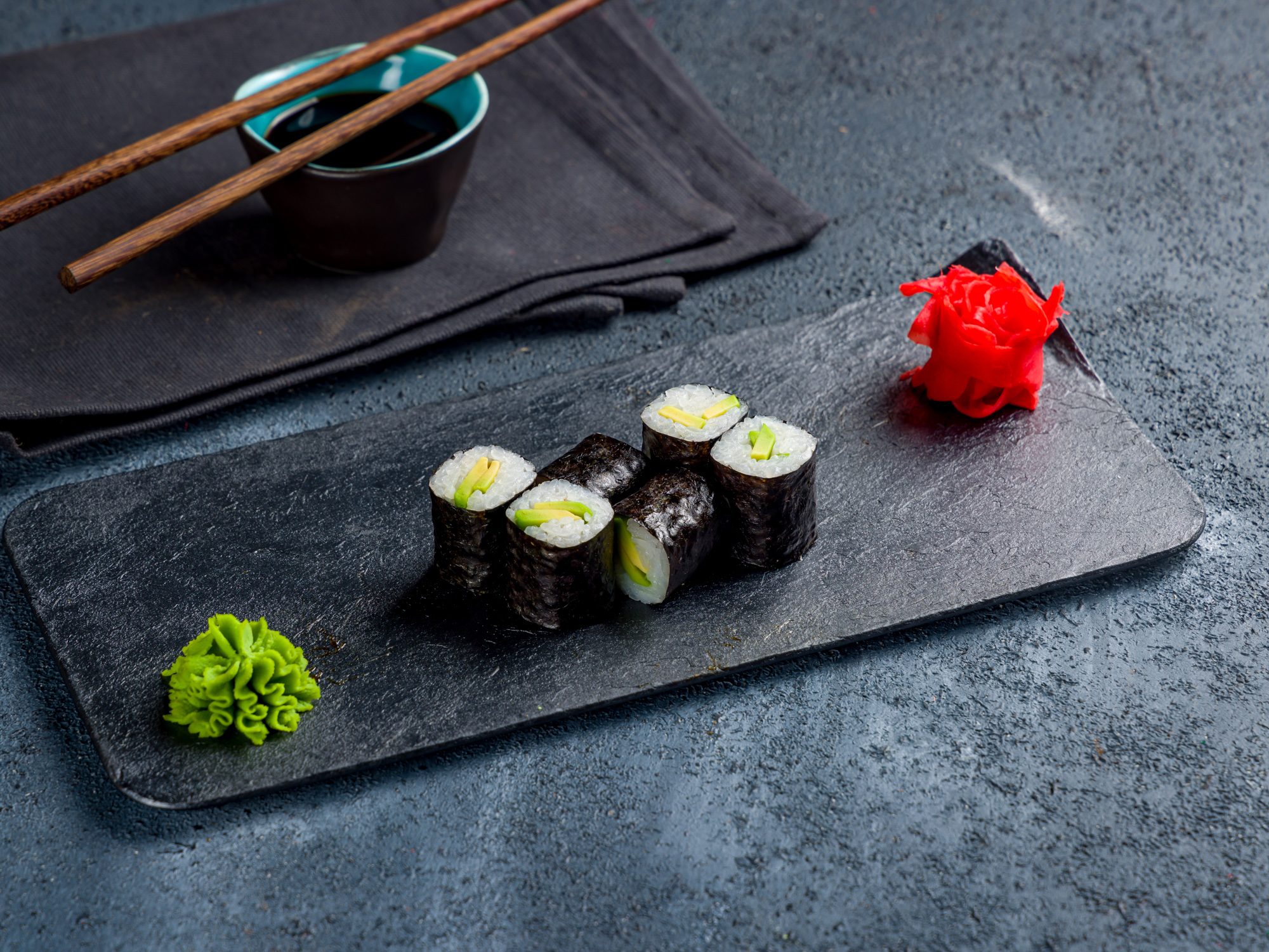 Мини ролл с чукой