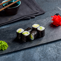 Мини ролл с авокадо