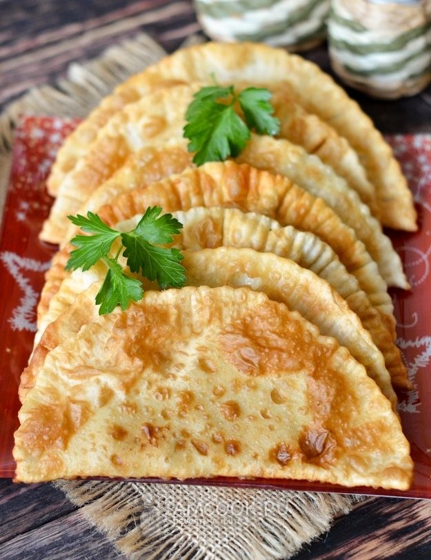 Чебурек с говядиной