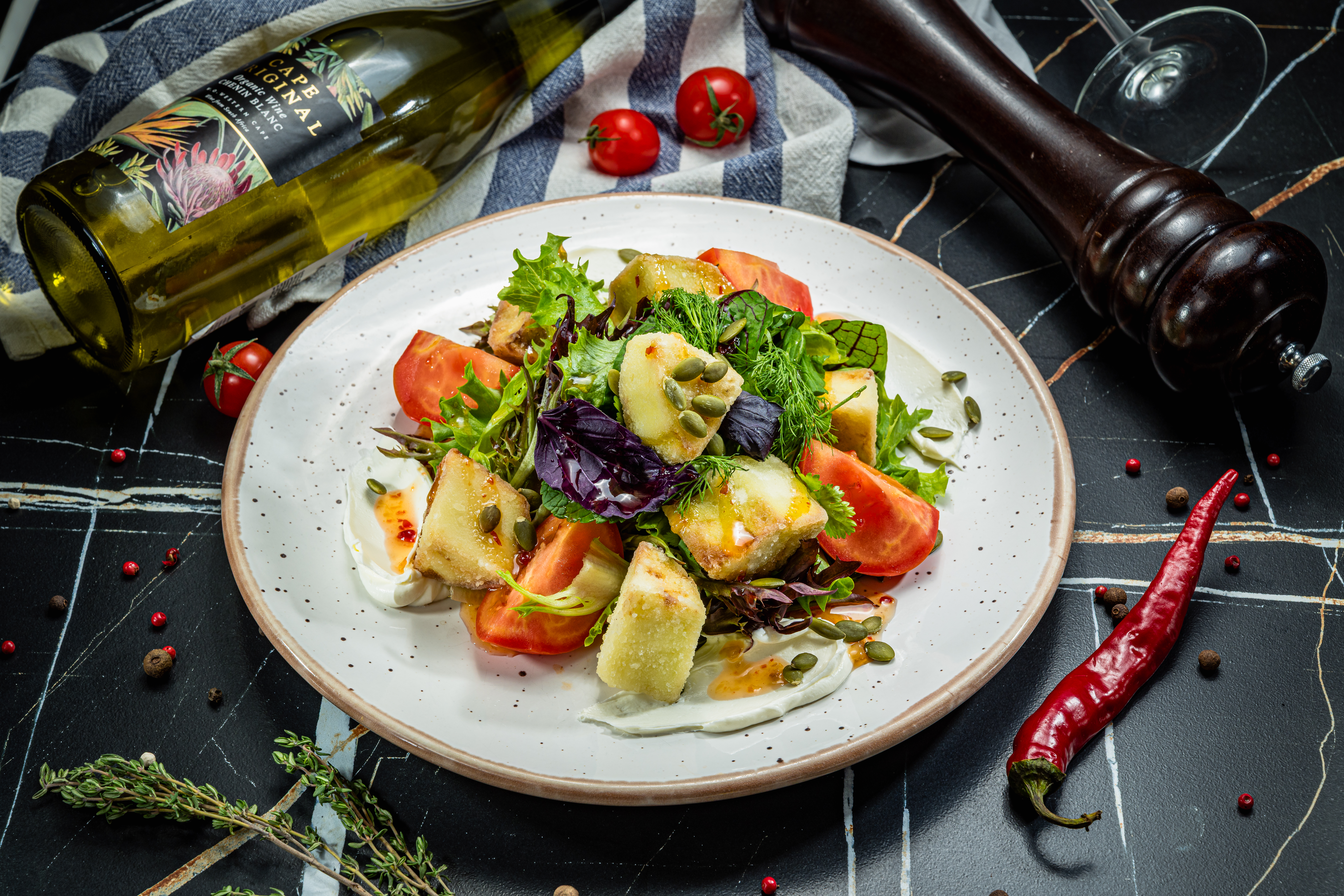 Салат из хрустящих баклажанов