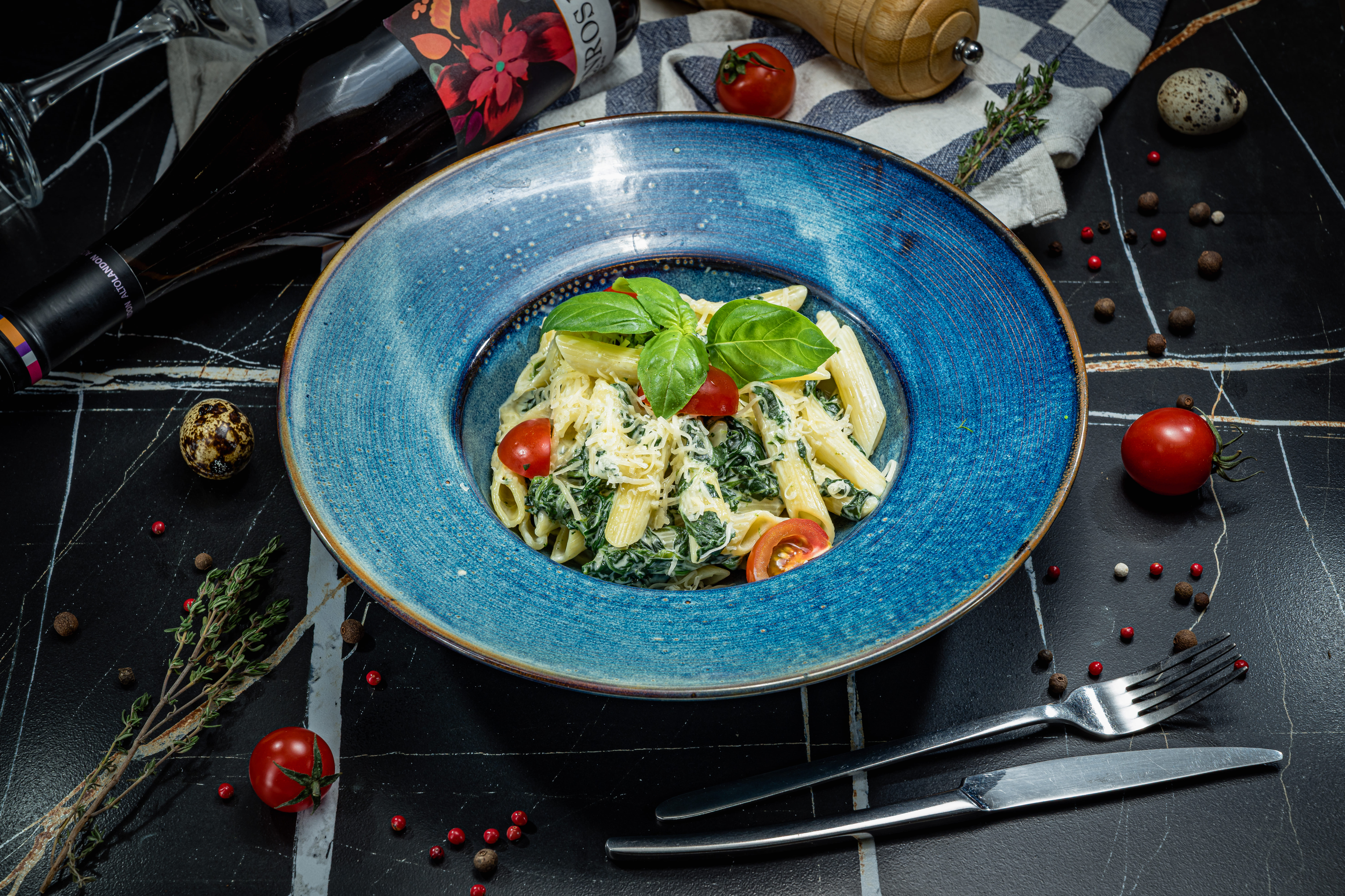 Пенне со шпинатом и сливками