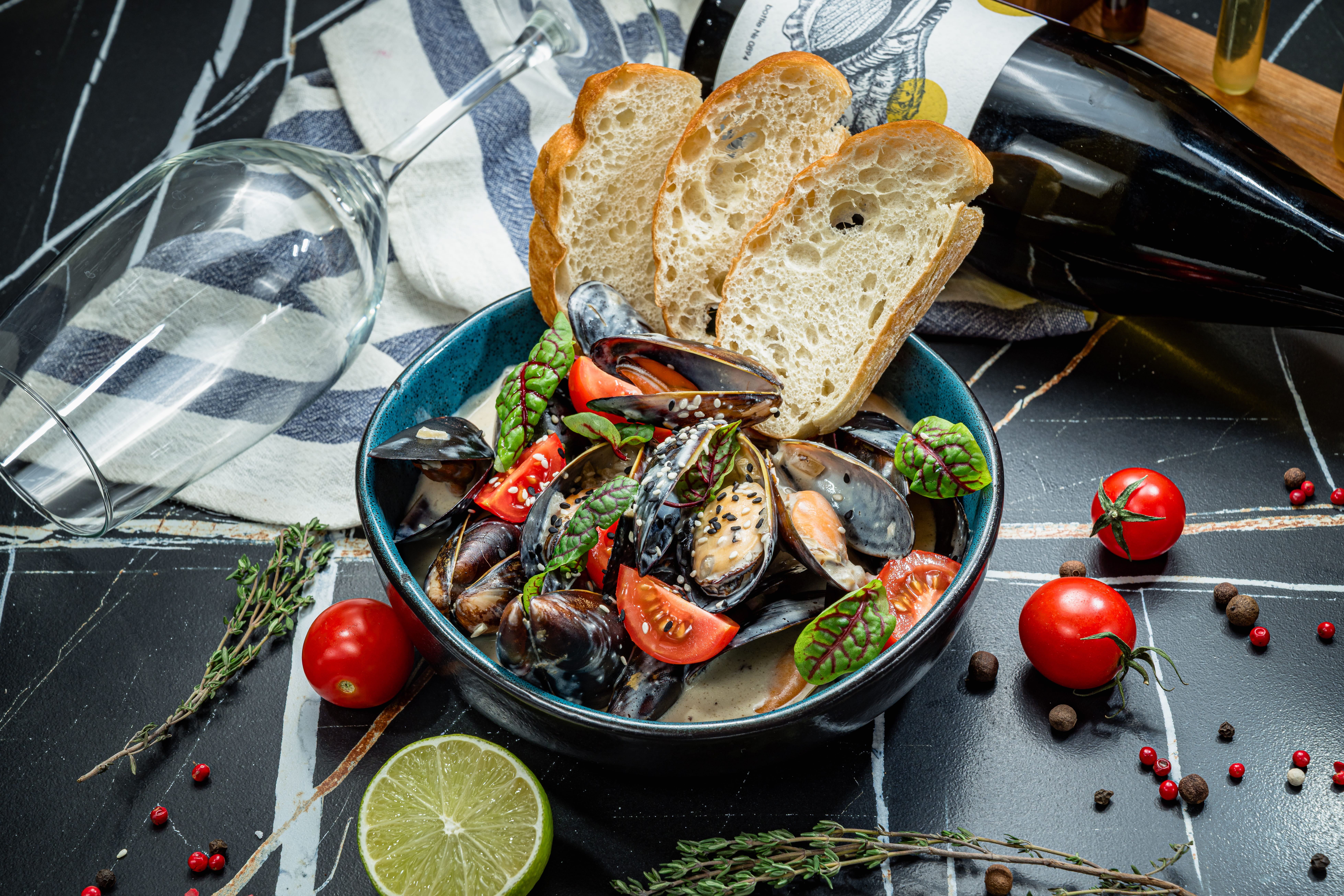 Мидии черноморские в соусе дор-блю