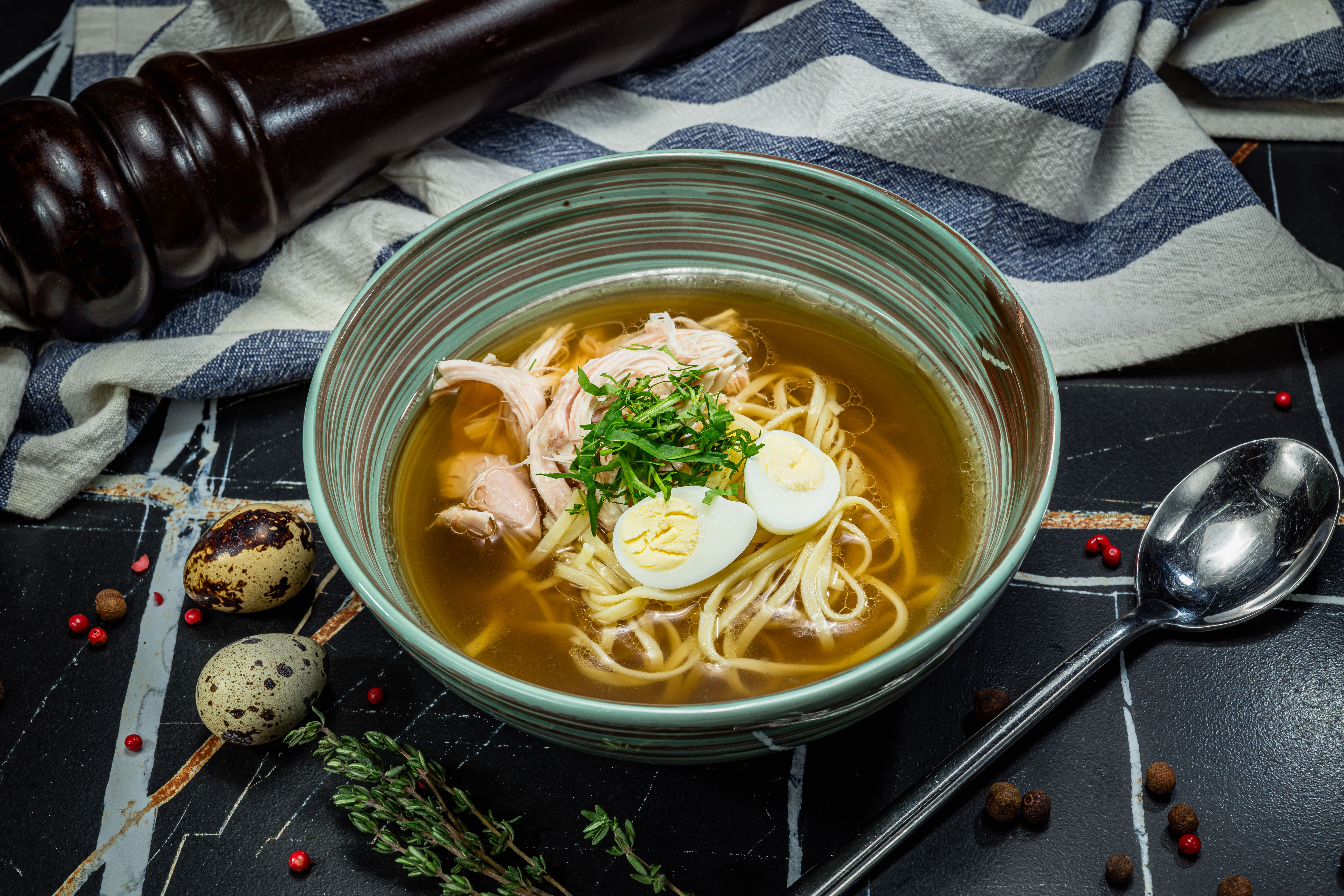 Бульон из домашней курицы