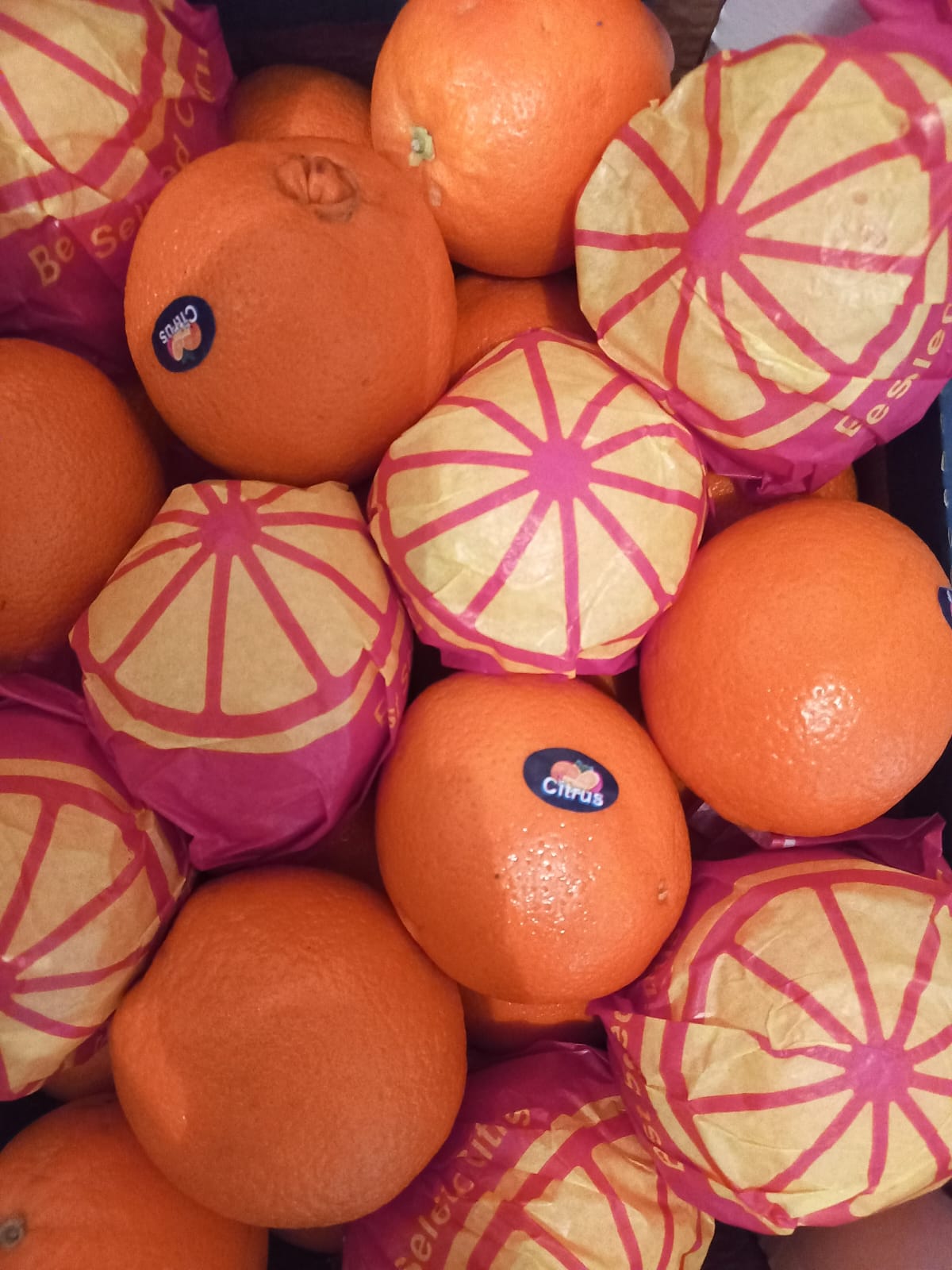 Апельсины 1 кг.