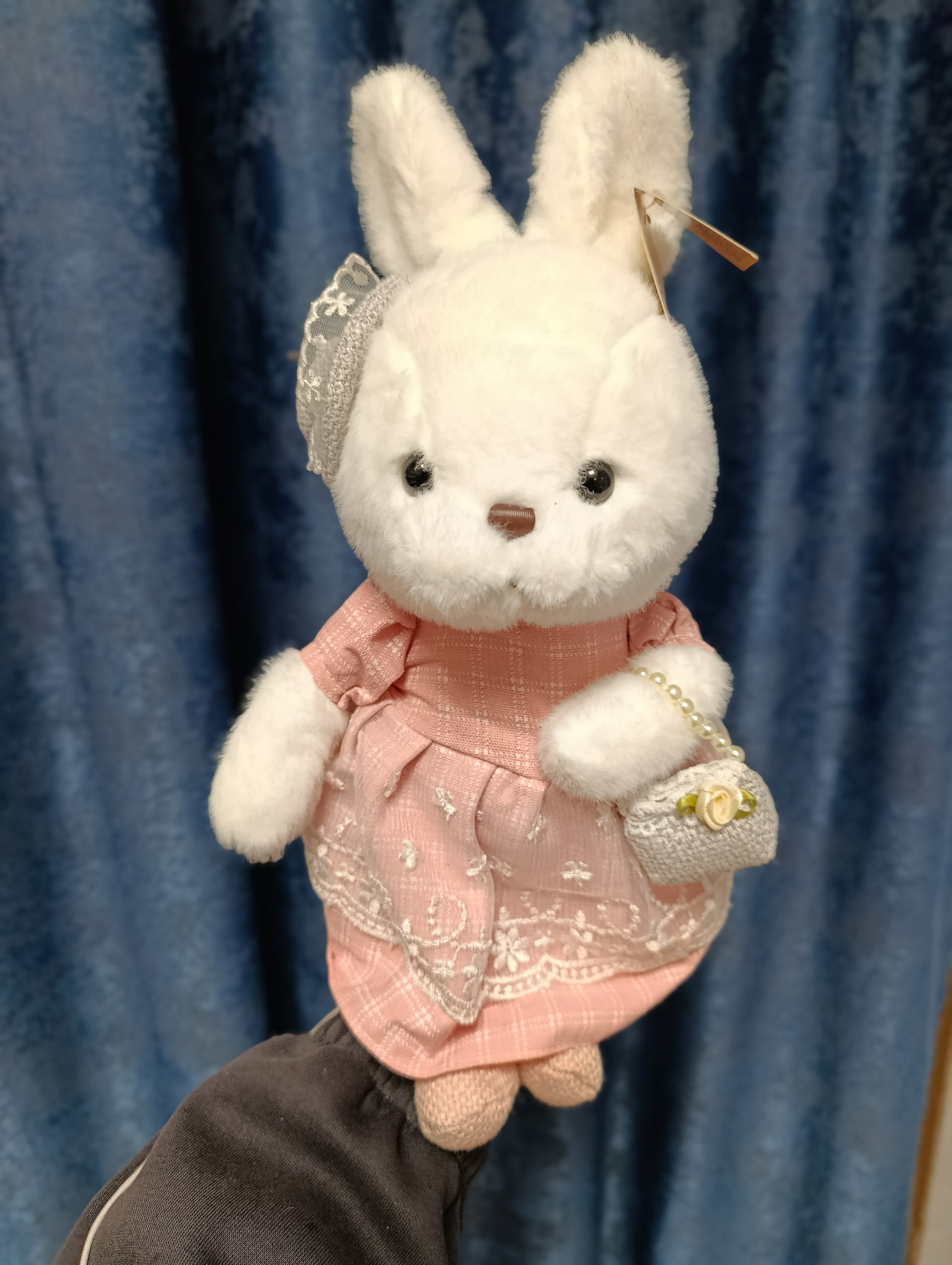 Кролик в платье