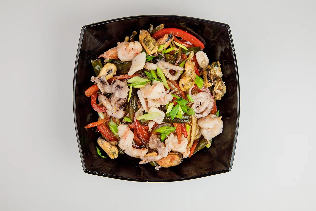 Лапша с морепродуктами в соусе терияки