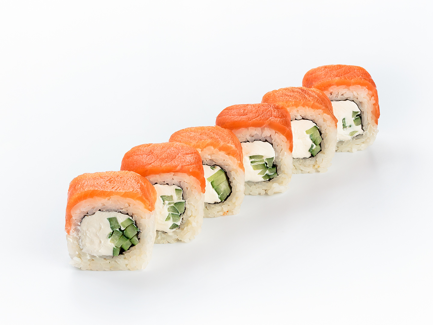 Ролл Филадельфия с огурцом