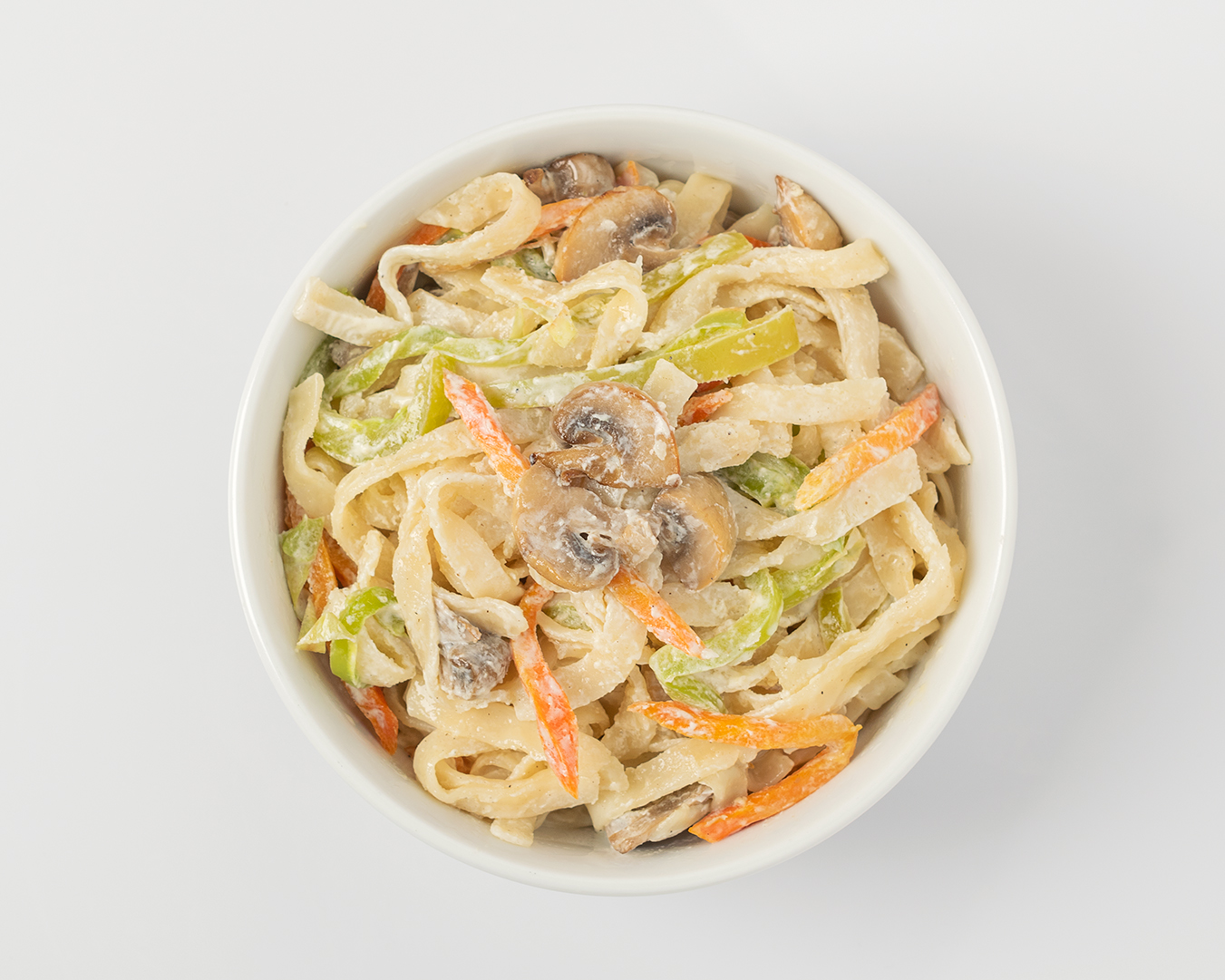 Удон с овощами ( в сливках )