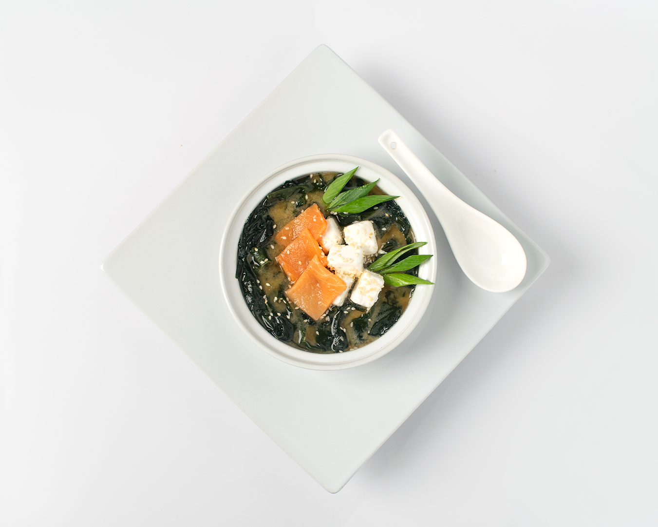 Мисо суп с лососем