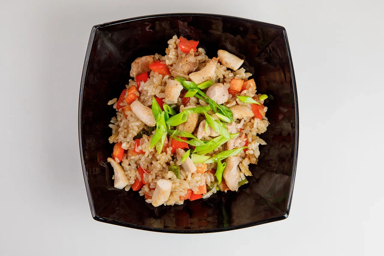 Рис с куриными бедрышками