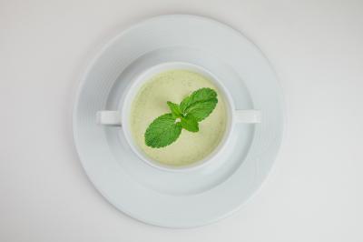 Суп пюре из брокколи с мятой