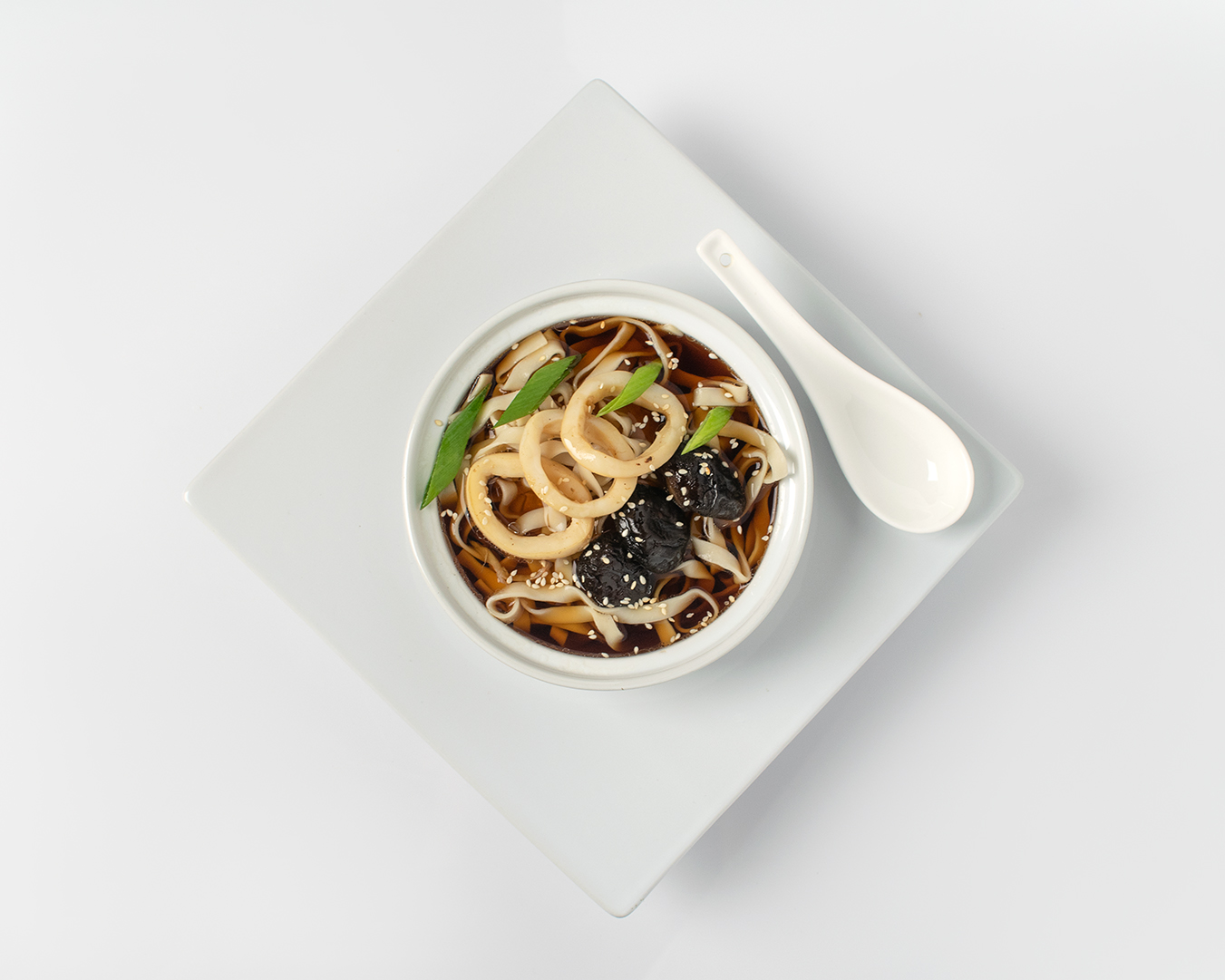 Рамэн с кальмаром