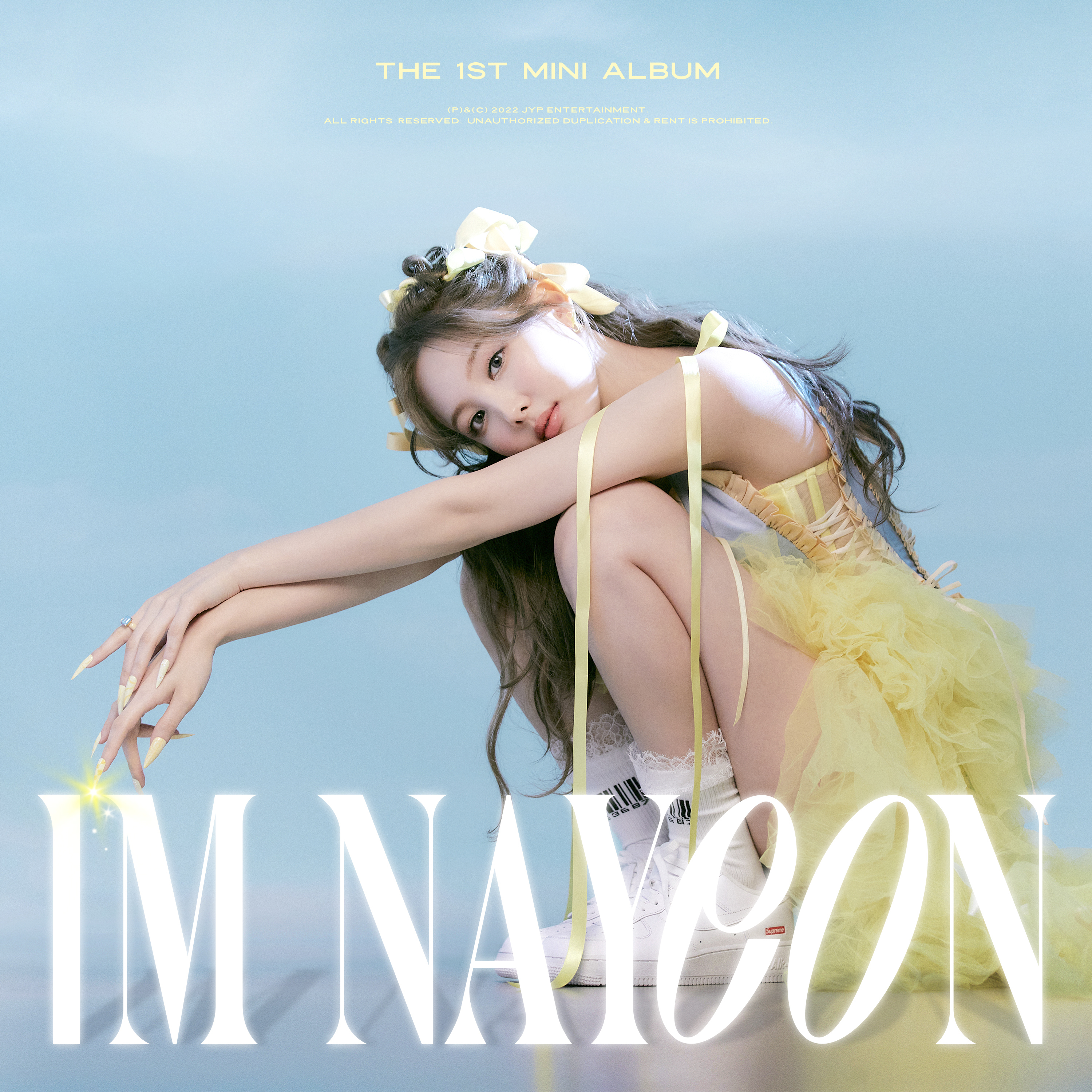 SOLO IM NAYEON