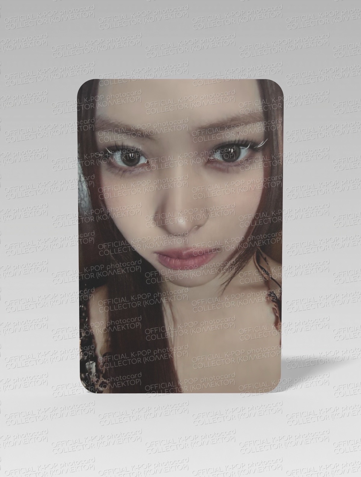 ОФИЦИАЛЬНАЯ K-pop карта Рюджин ITZY TUNNEL (Первая печать)